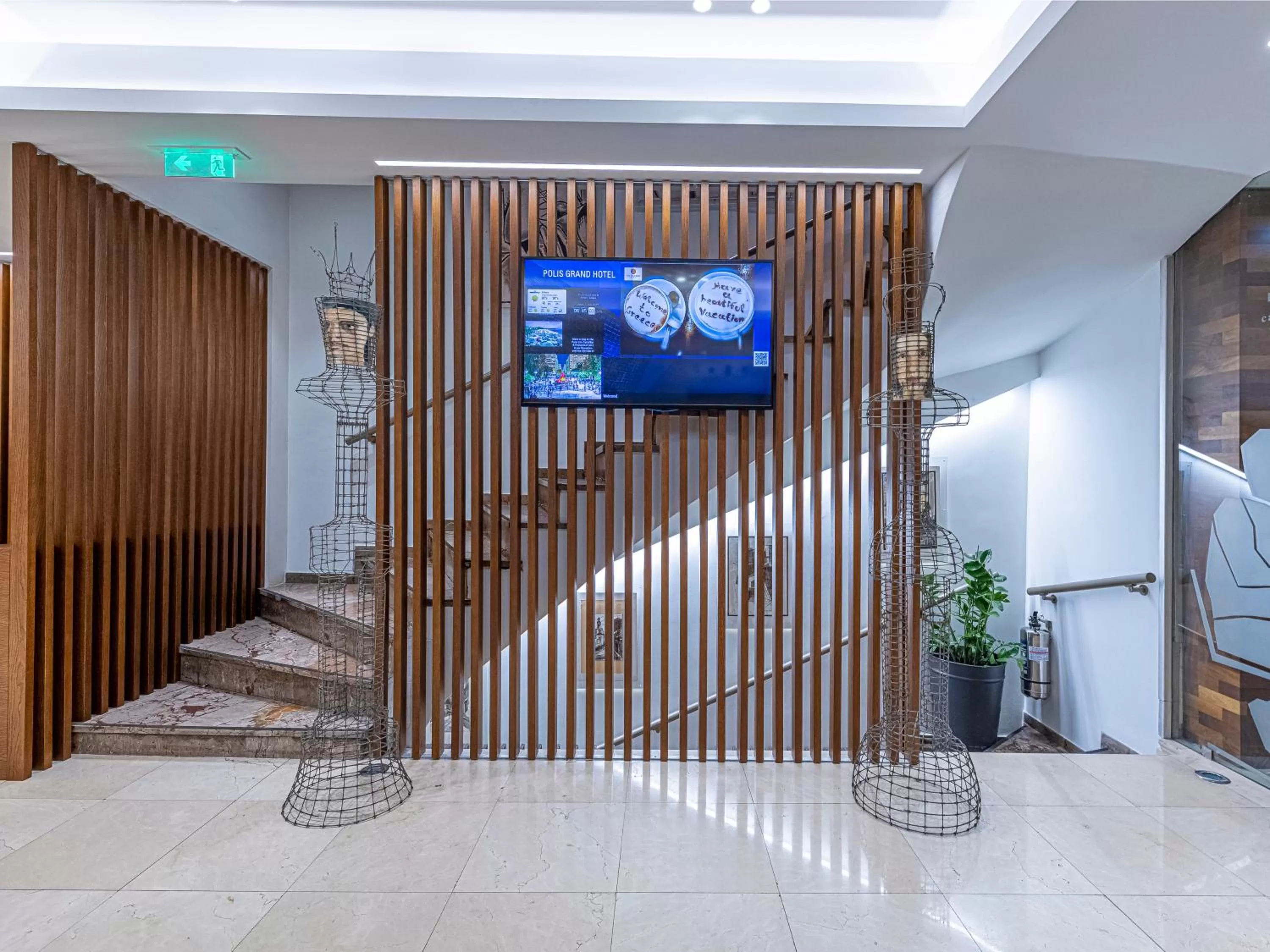 Area and facilities in Polis Grand Hotel