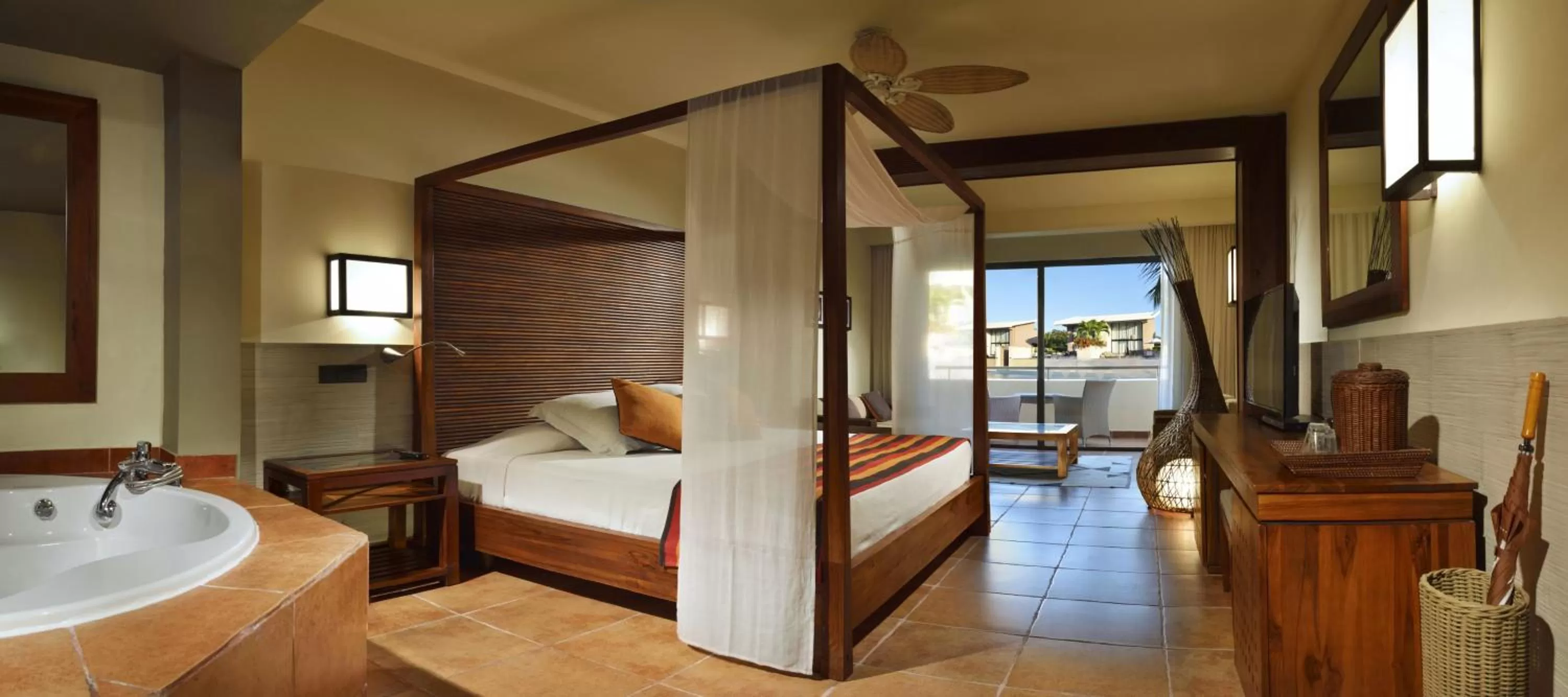 Photo of the whole room, Bed in Catalonia Royal Bavaro - All Inclusive - Adults Only