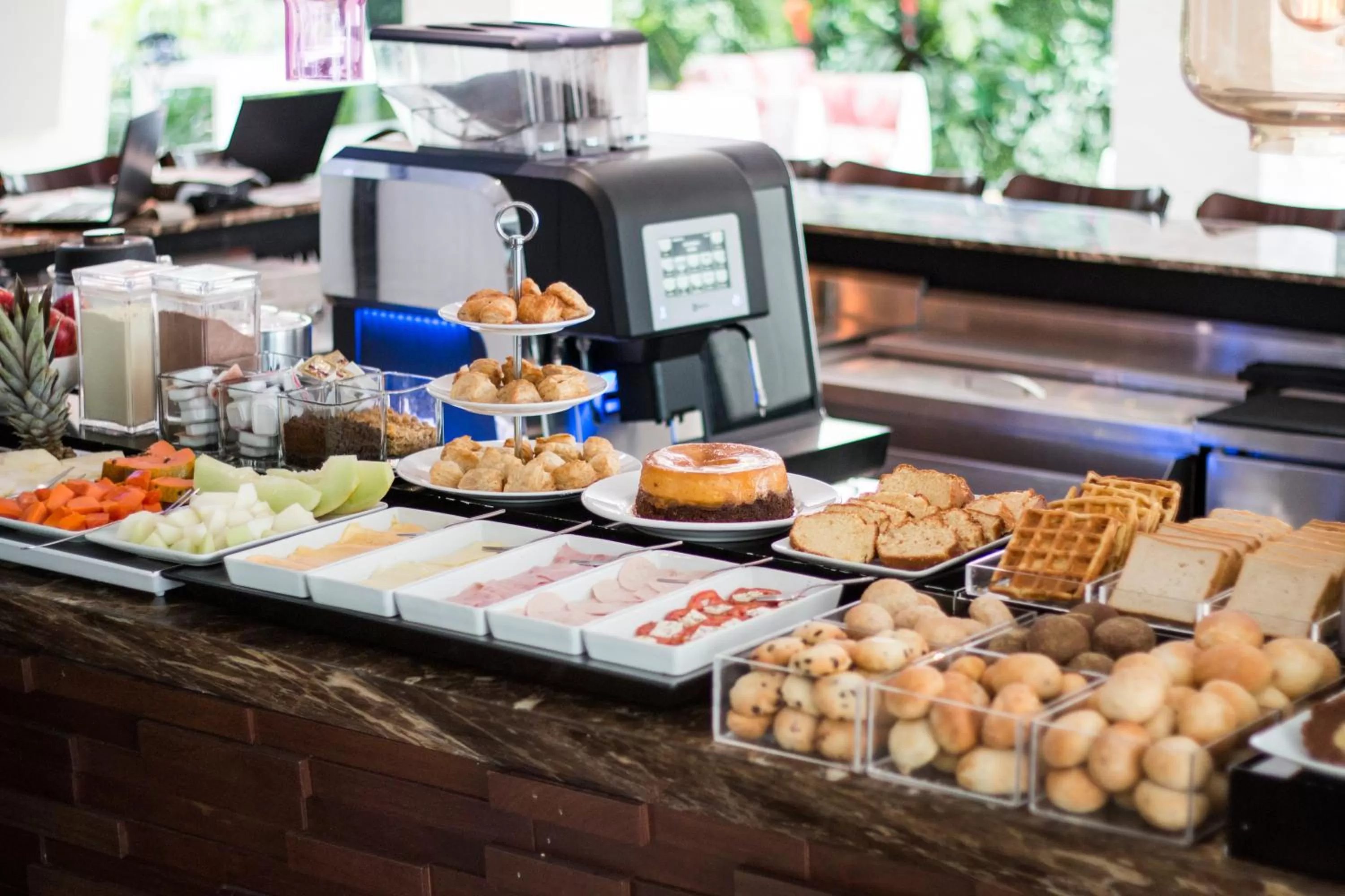 Restaurant/places to eat in The Hotel