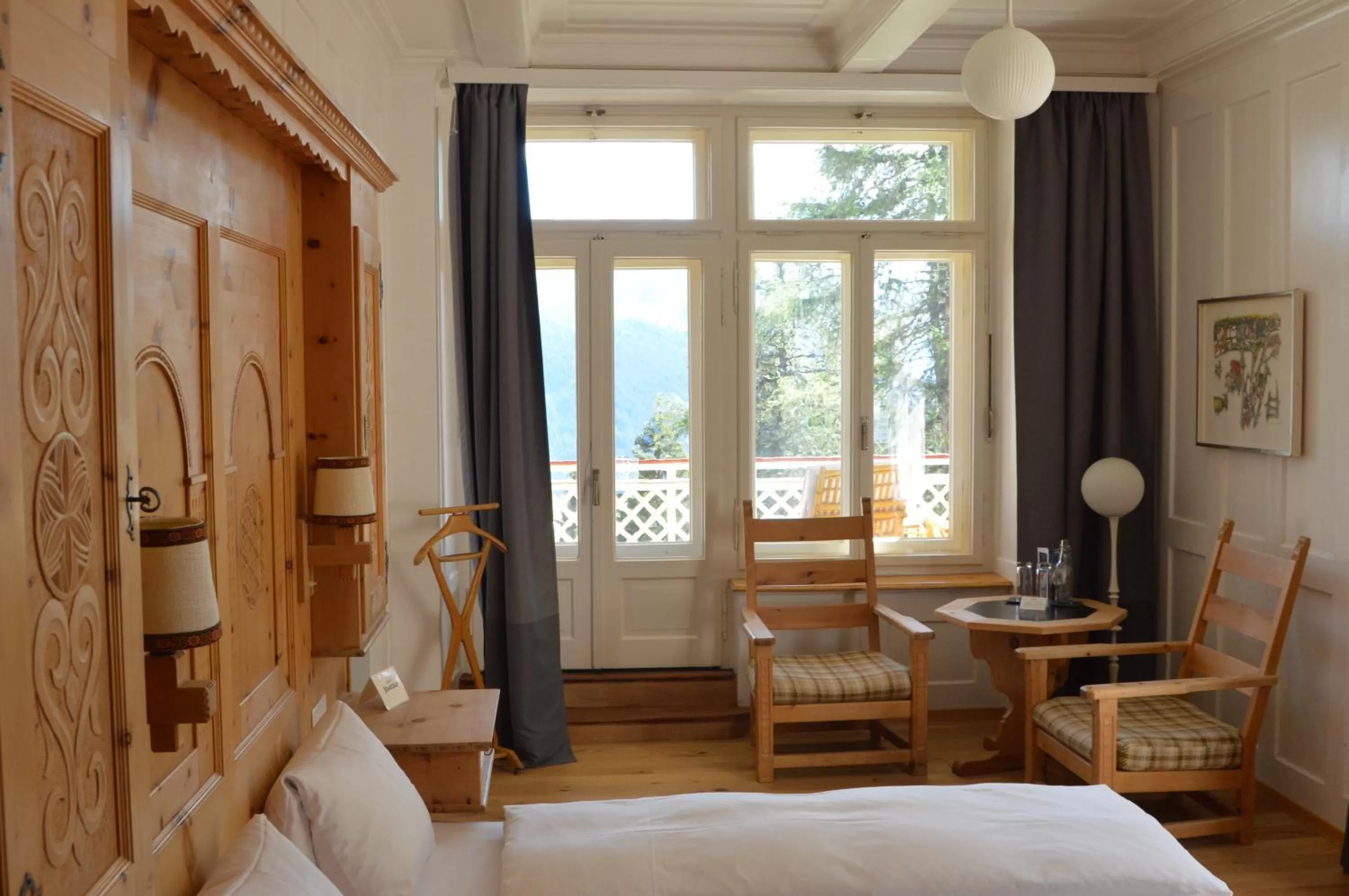 Photo of the whole room, Bed in Schatzalp Hotel