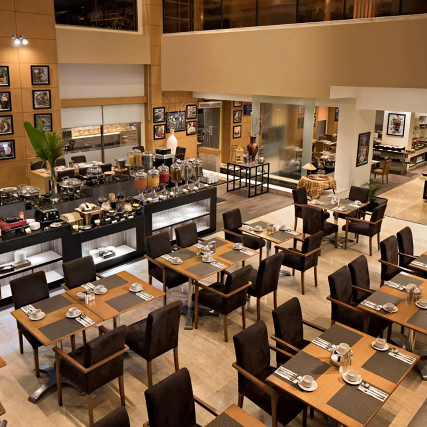 Restaurant/places to eat in Aryaduta Palembang