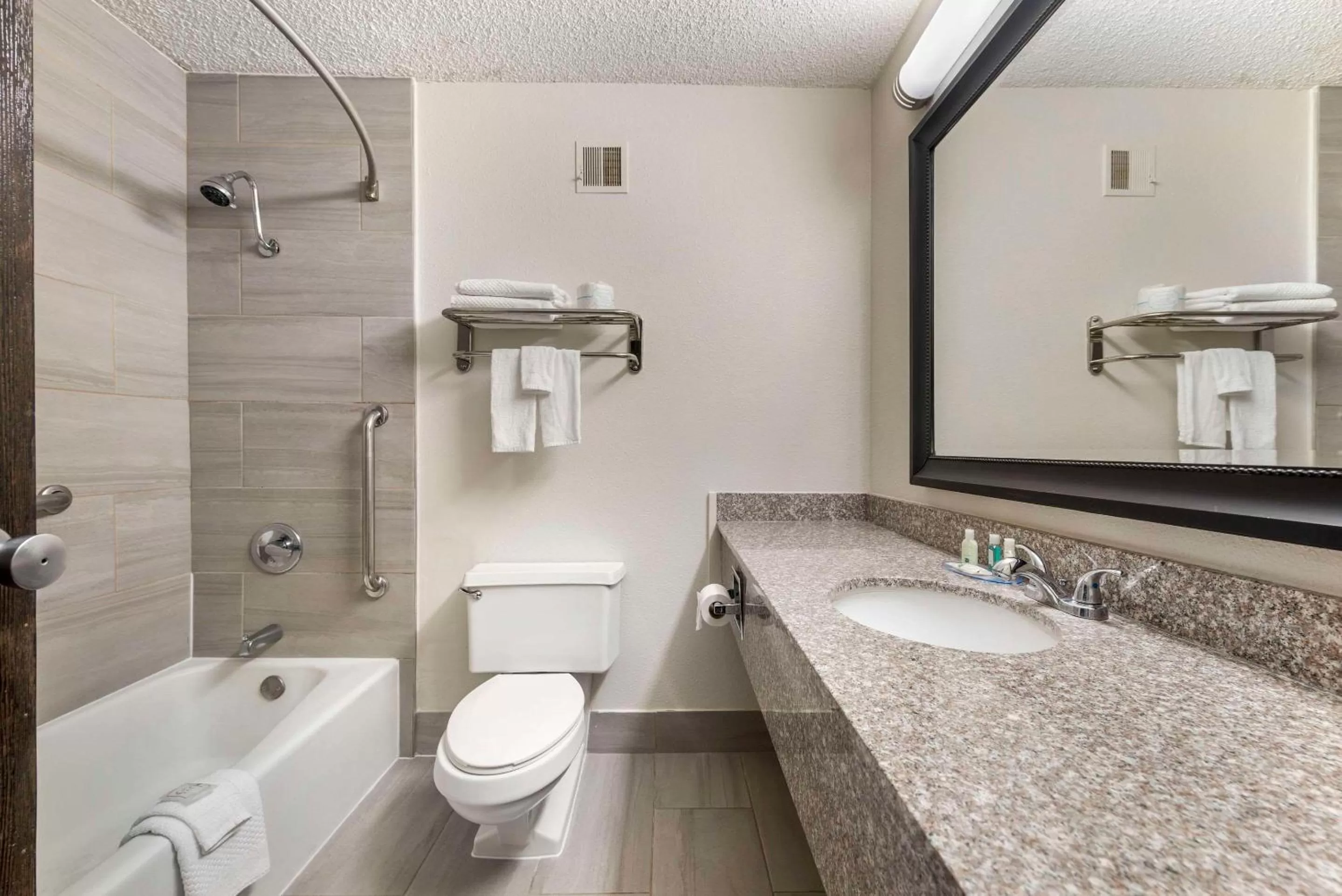 Bedroom in Quality Inn Alamosa