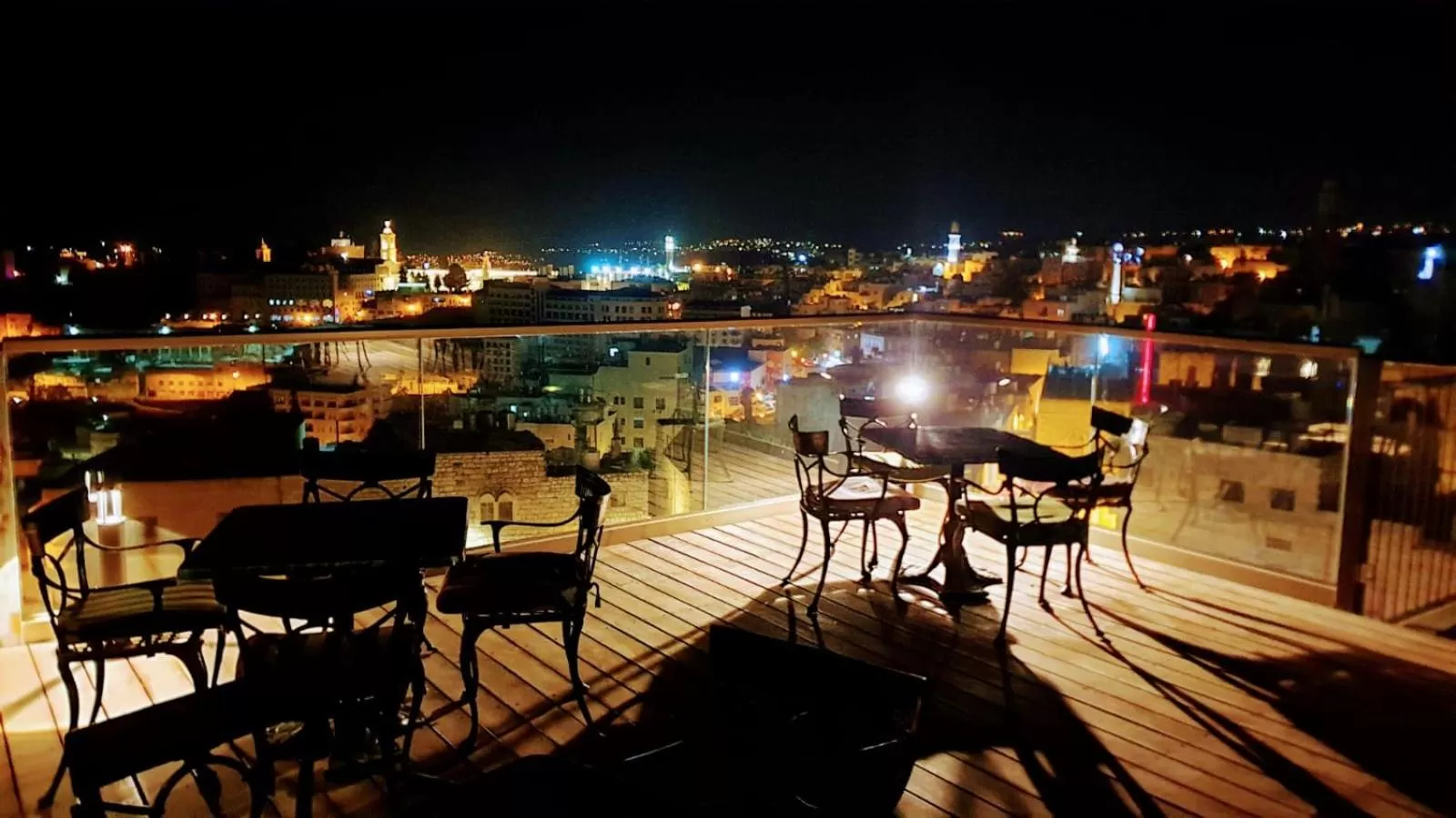 Restaurant/places to eat in Ambassador City Hotel - Bethlehem