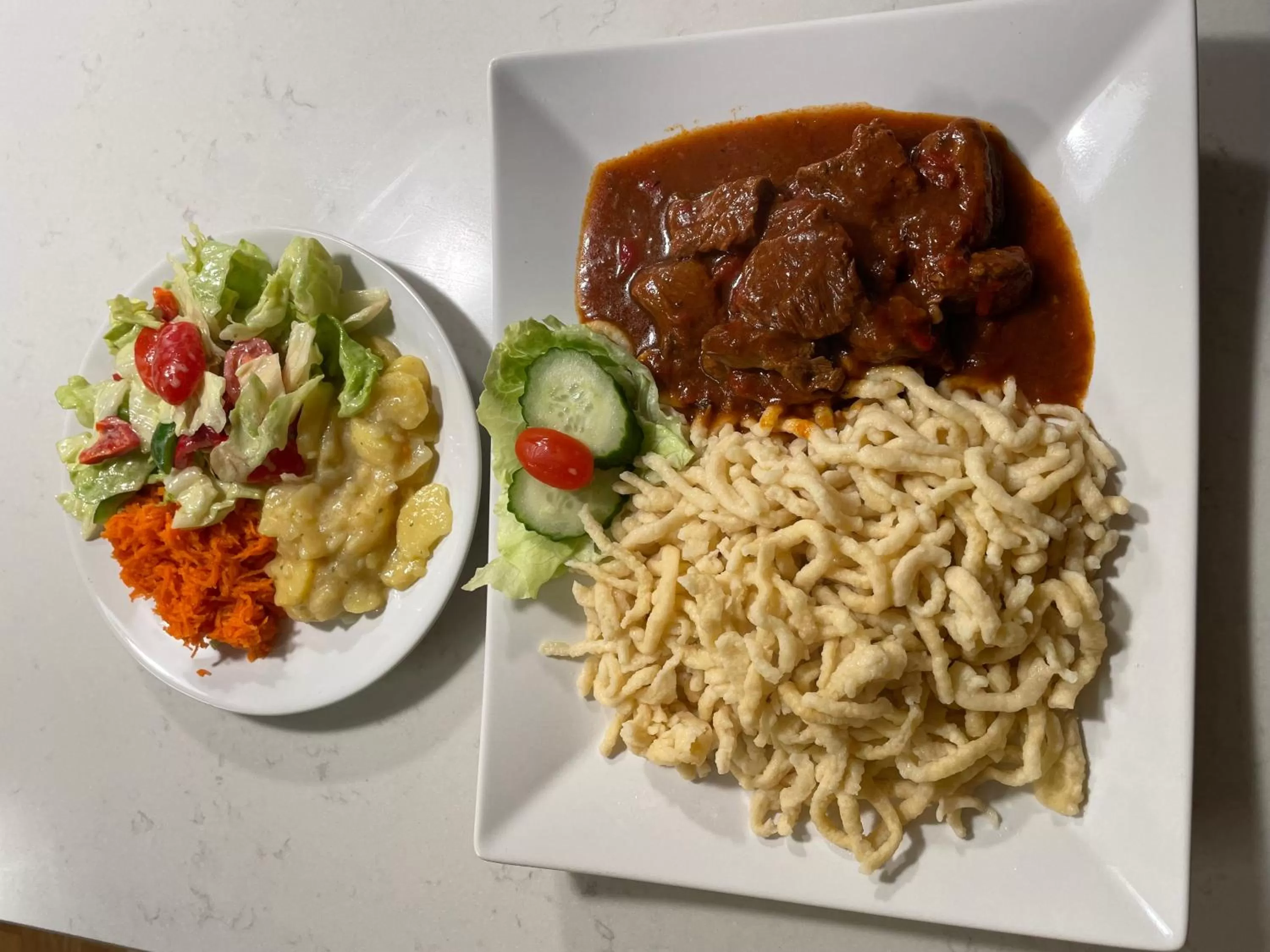 Restaurant/places to eat, Food in Yaberg Affären