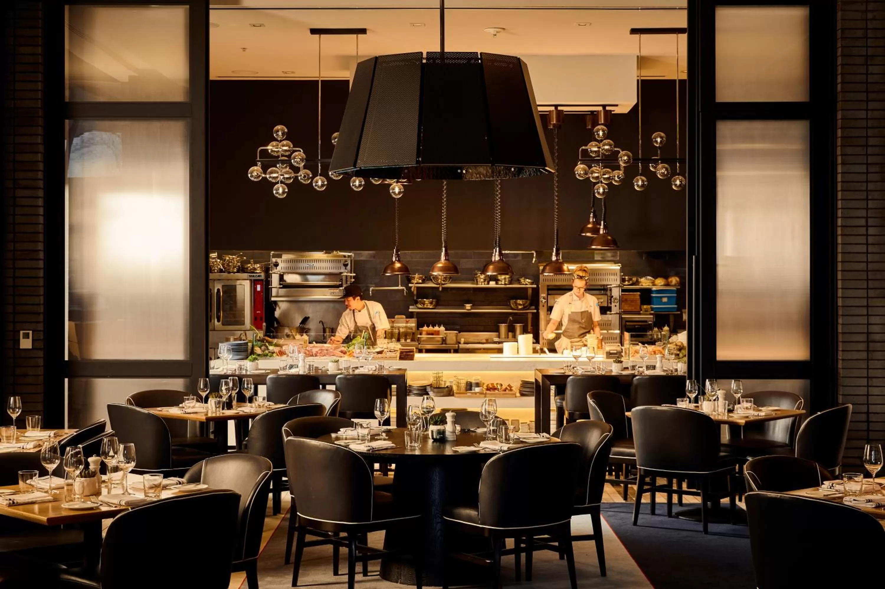 Restaurant/places to eat in Live! by Loews - St. Louis