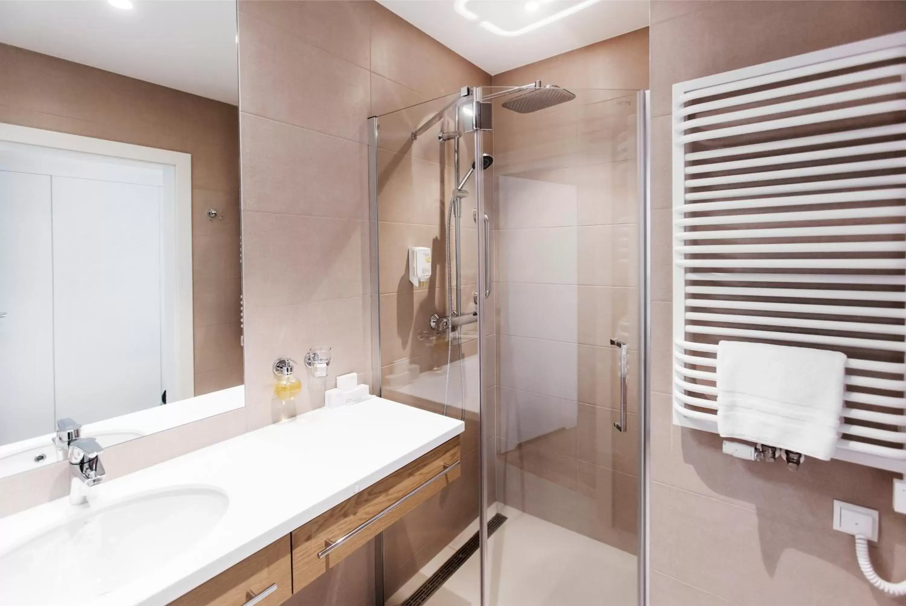 Double or Twin Room - single occupancy in Hotel Platan Double or Twin Room - single occupancy in Hotel Platan