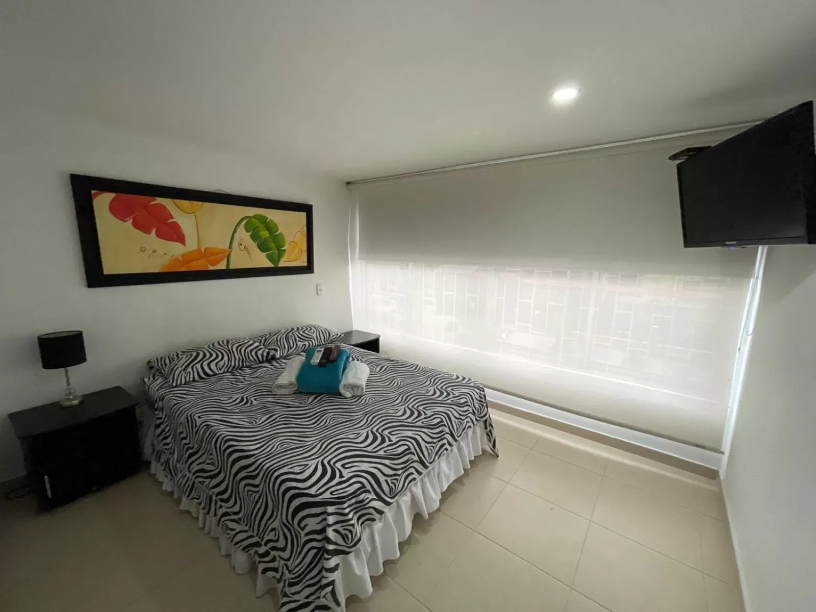 Photo of the whole room, Bed in Lindos apartaestudios y habitaciones en Ibague