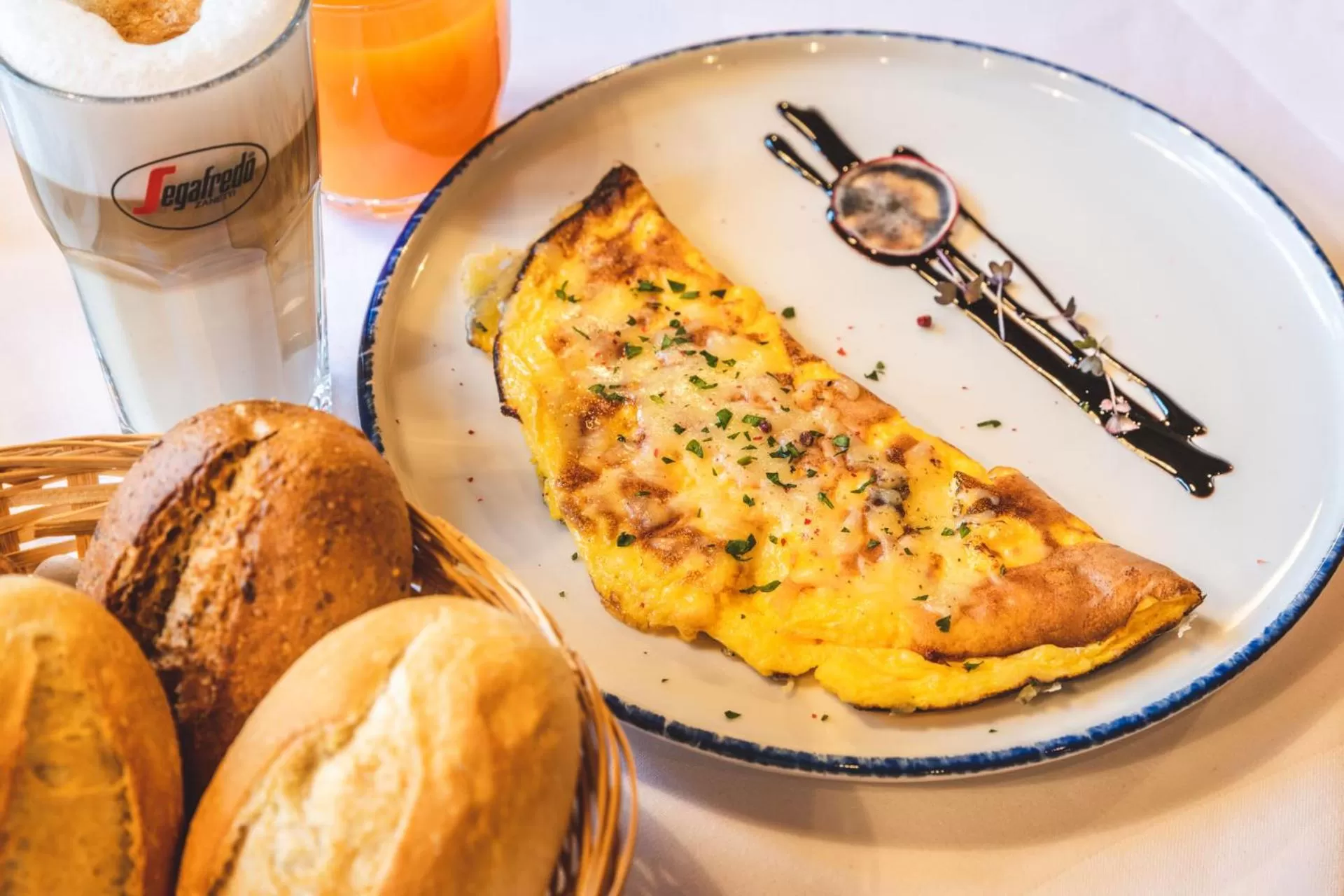 Breakfast in Sporthotel Cristall