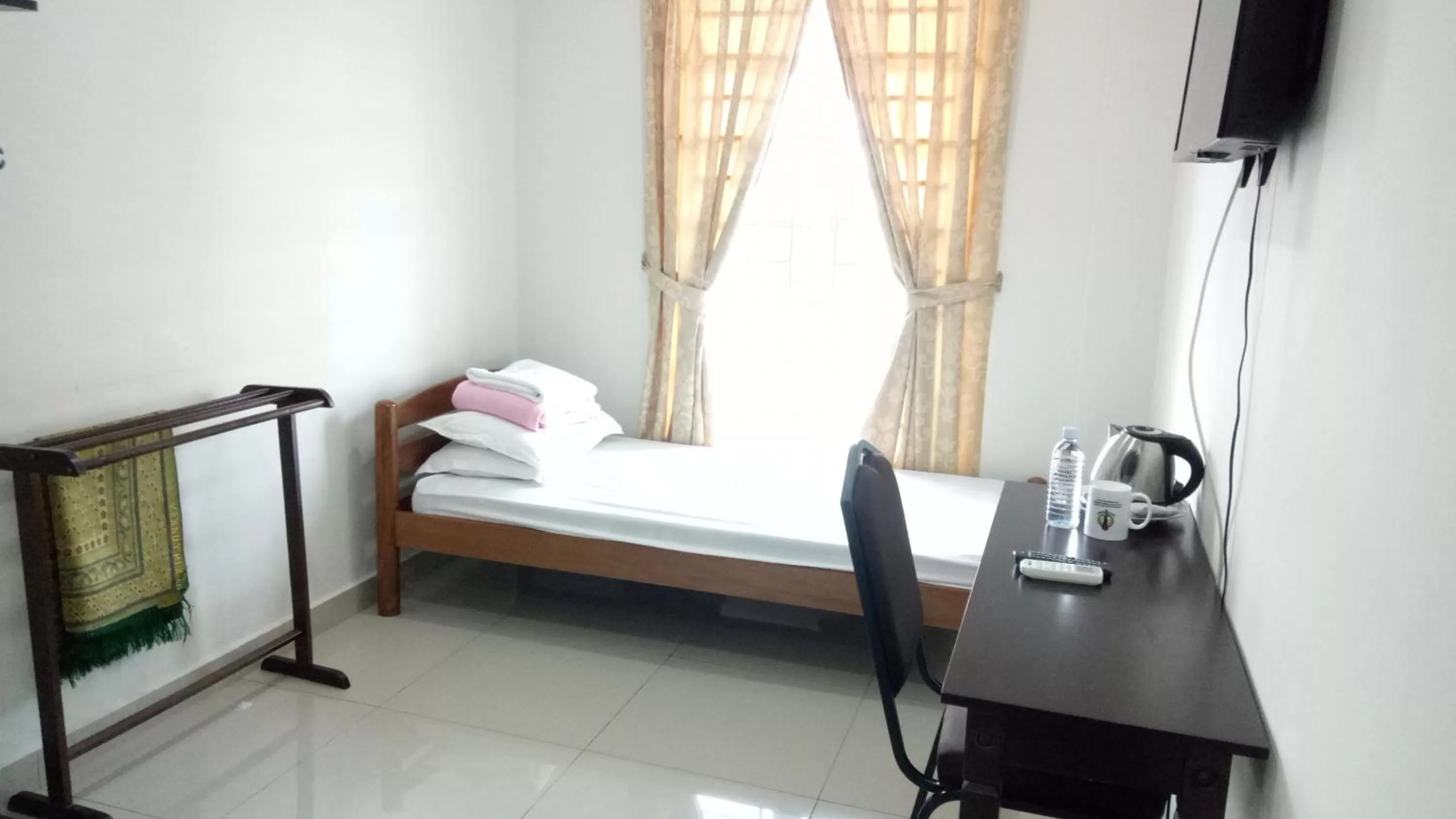 Bedroom, Bed in Hotel Mutiara KGMMB Melaka