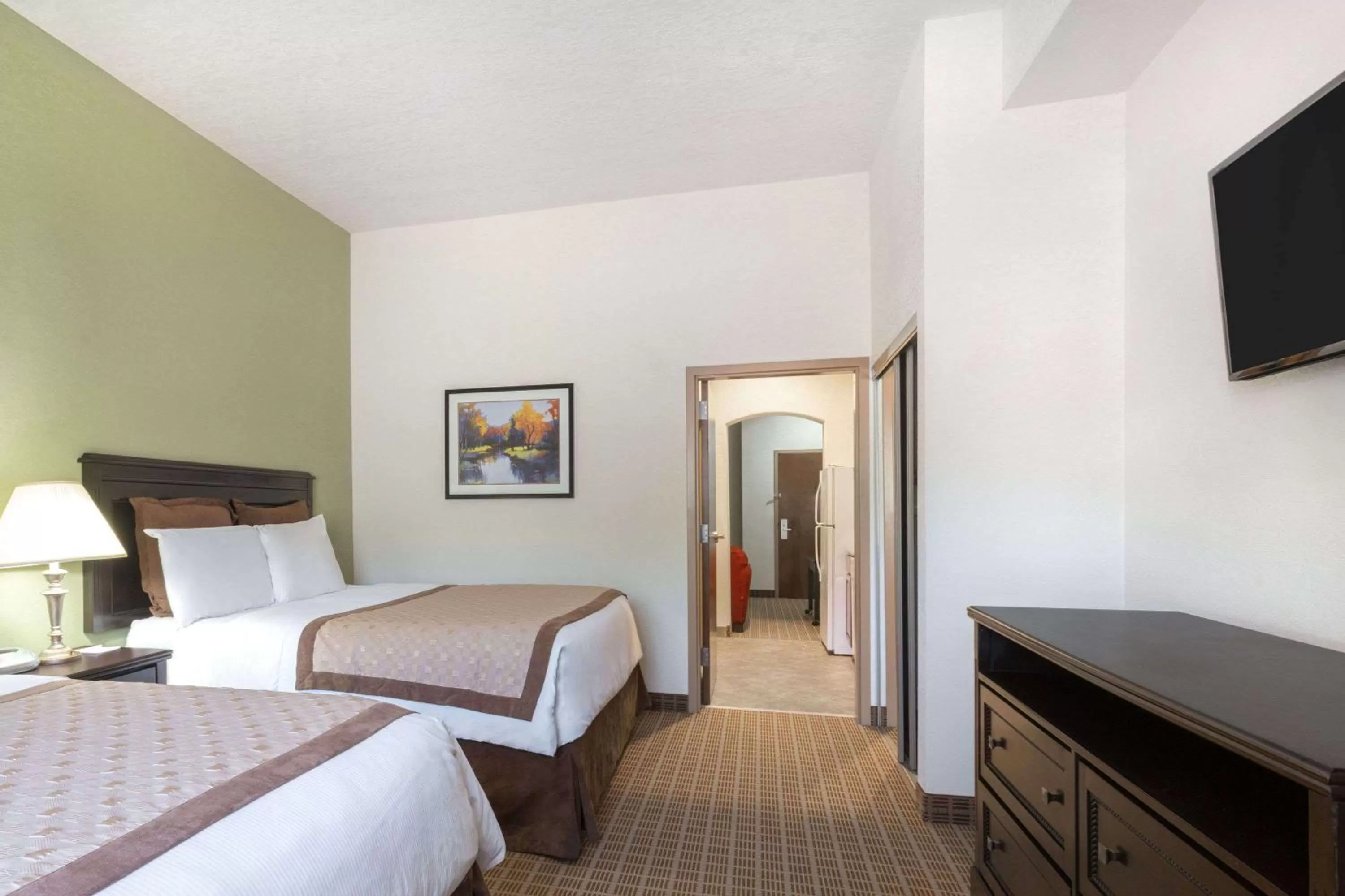 Photo of the whole room, Bed in Hawthorn Extended Stay by Wyndham Kingsland