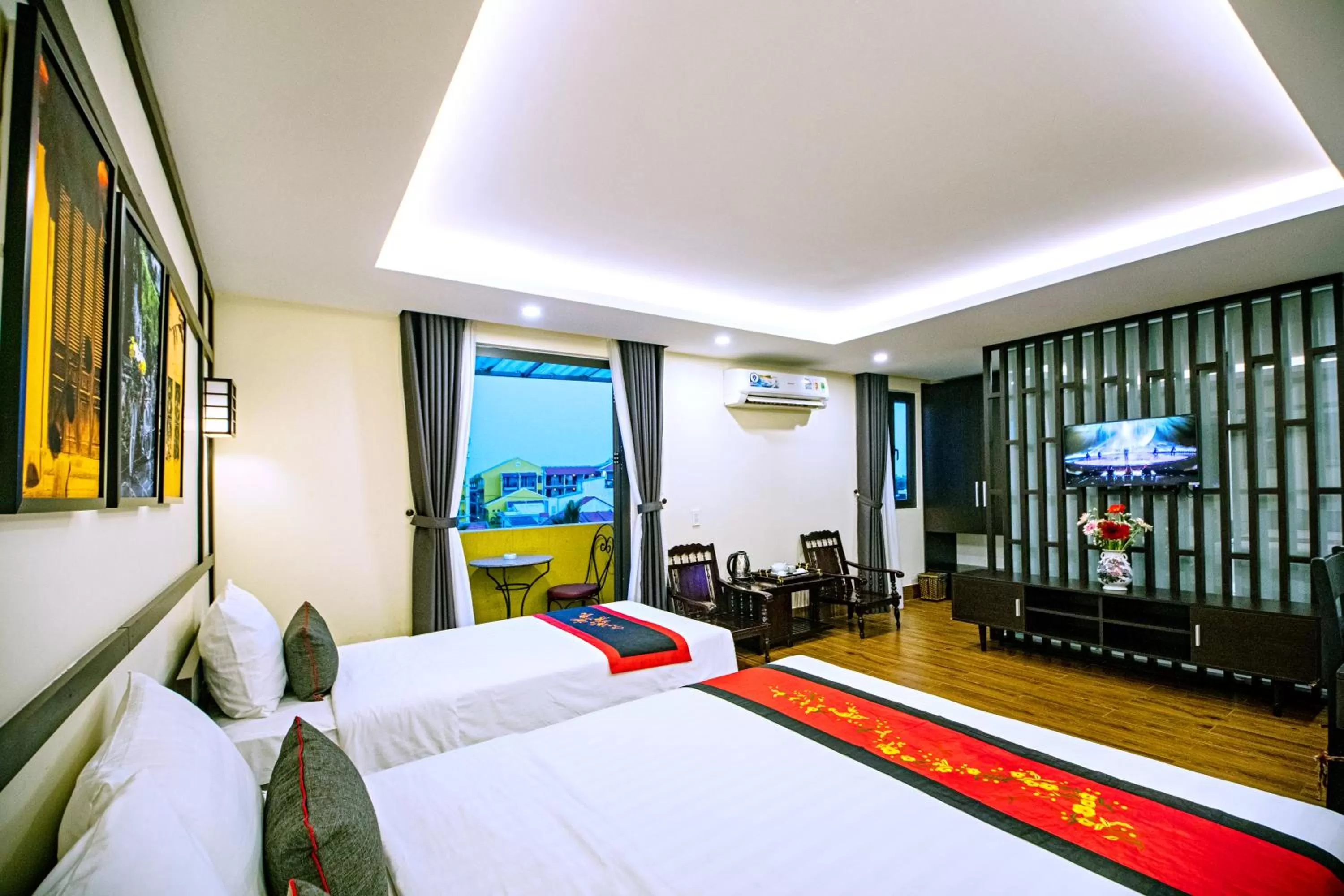 Bed in Hoi An Riverland Villa - Hoi An Center