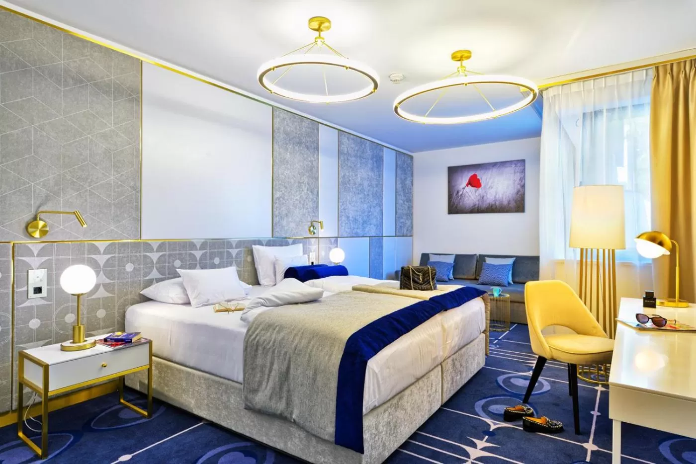 Photo of the whole room, Bed in Hotel Ferreus Modern Art Deco