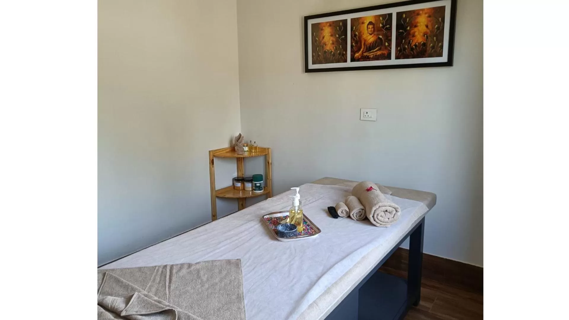 Property building, Bed in Sarasiruham Resort - Private Pool Villa in Udaipur