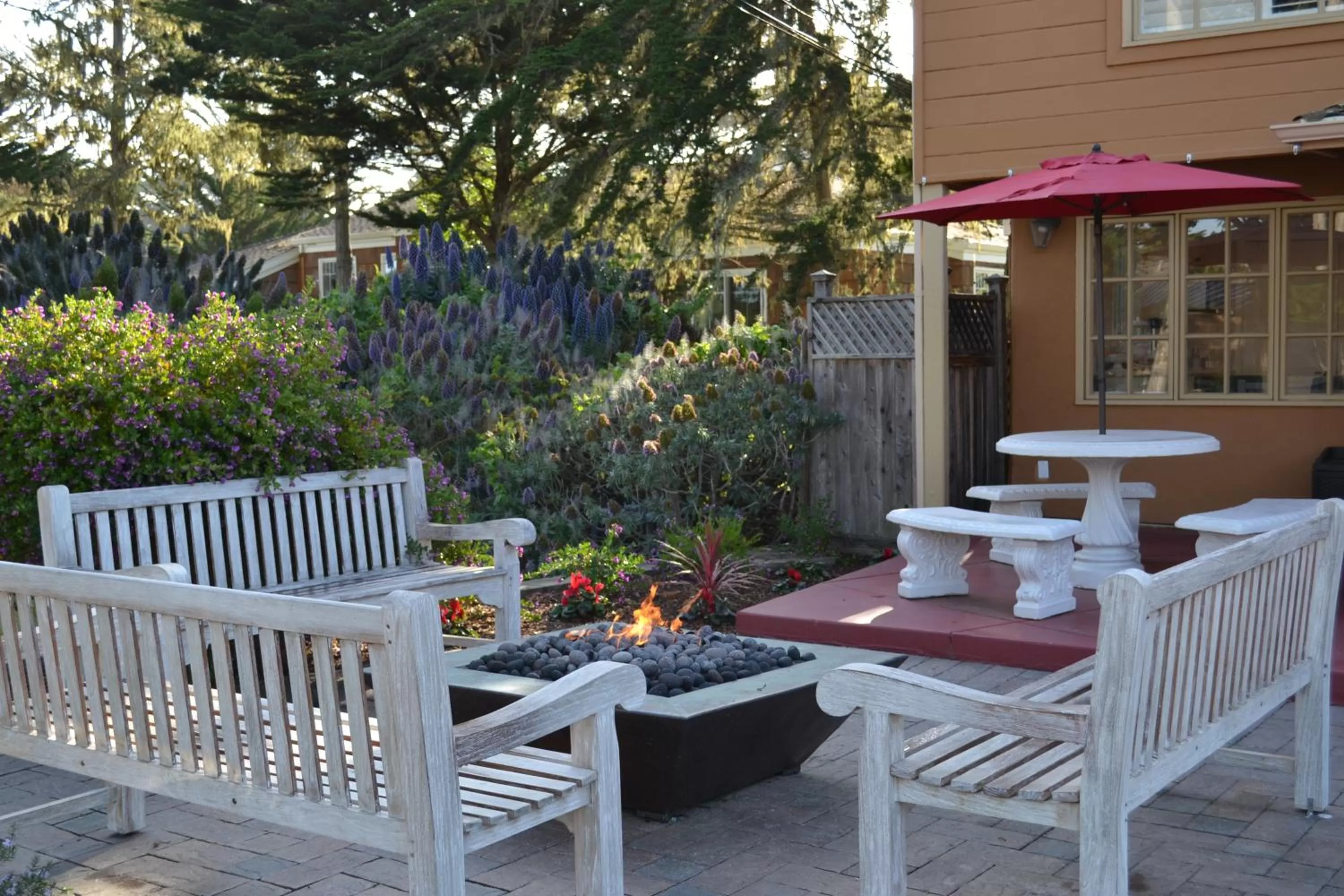 Patio in Sunset Inn Pacific Grove