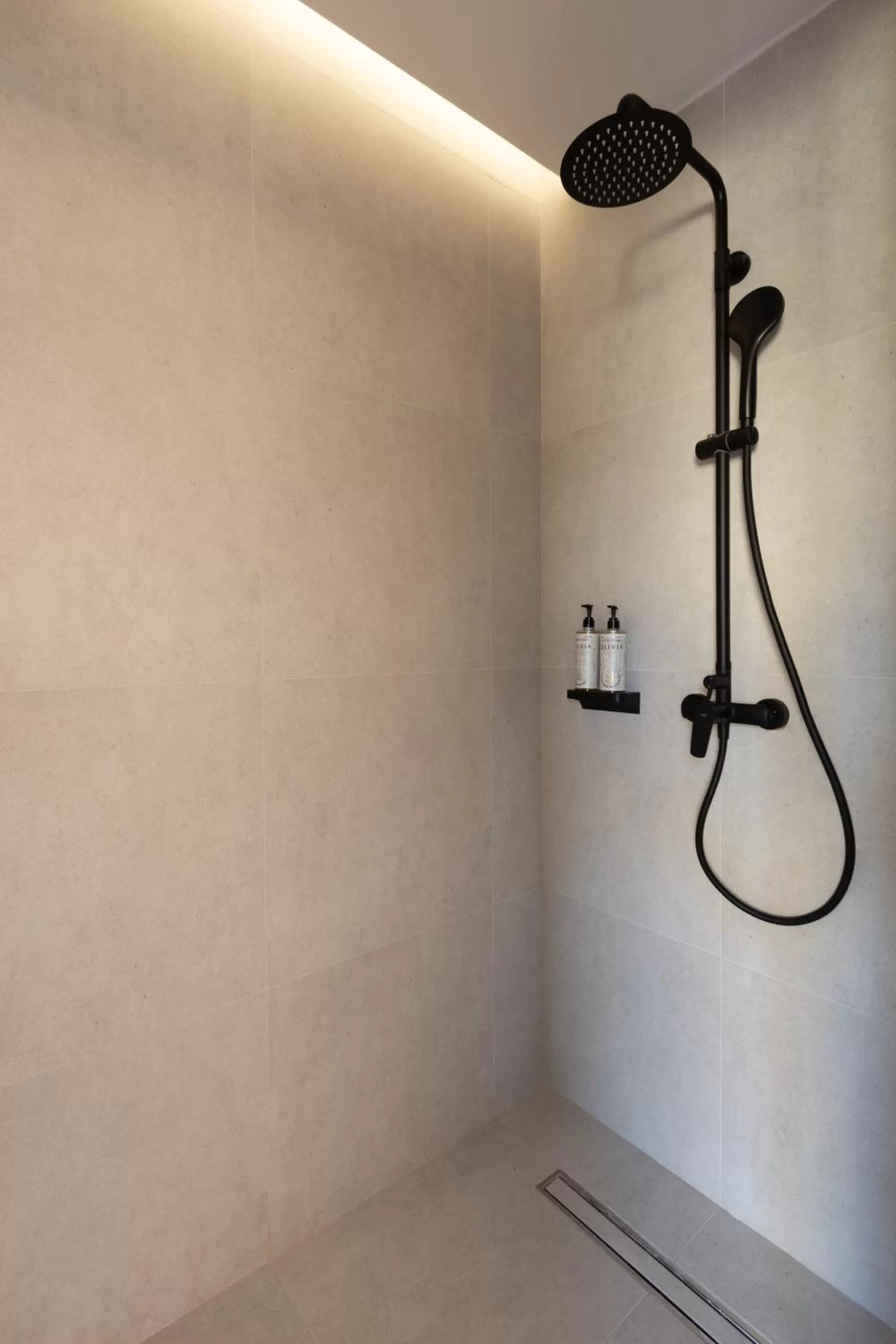 Shower in Incanto Boutique Suites - Neos Kosmos