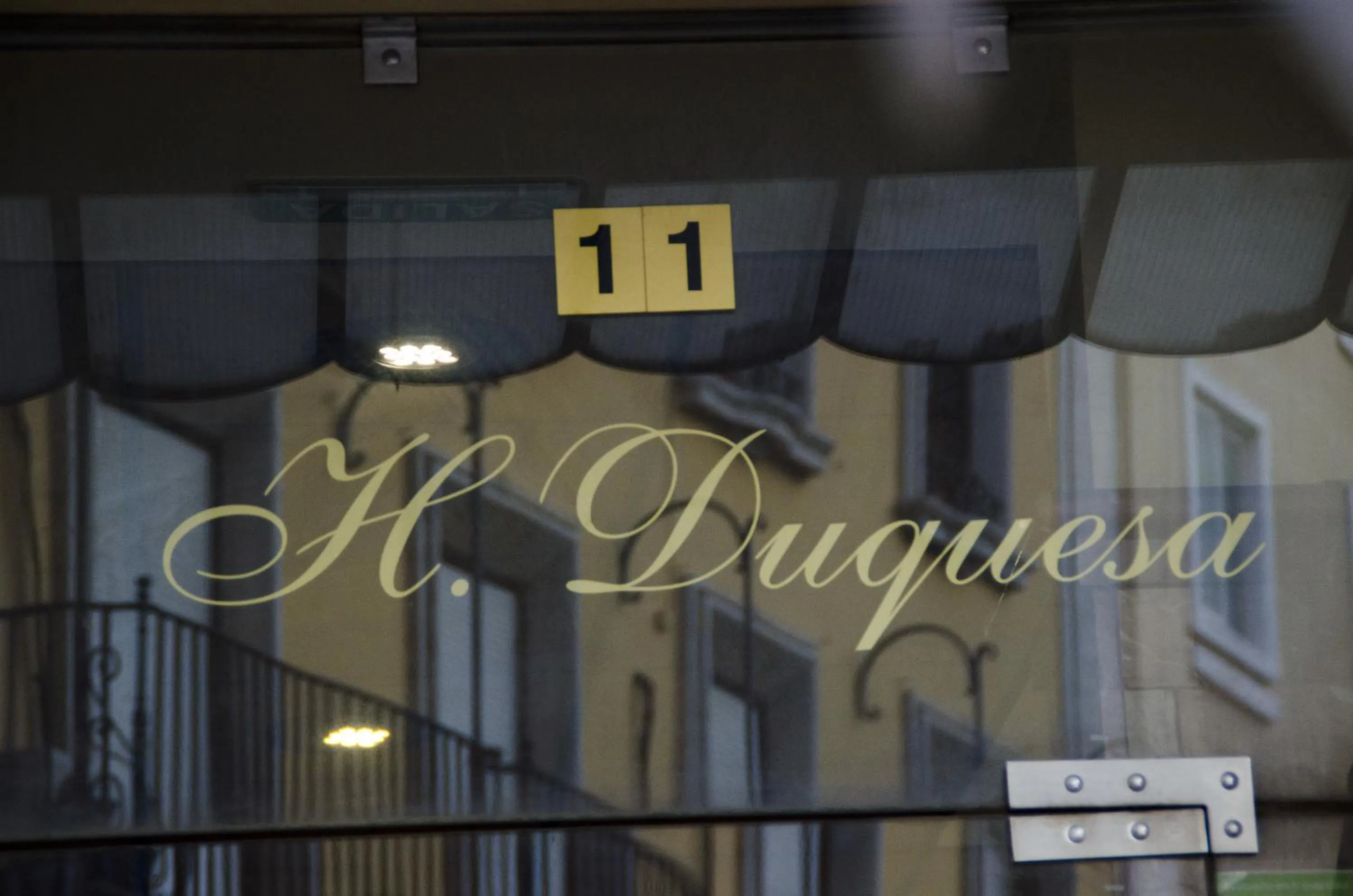 Facade/entrance in Hotel Duquesa