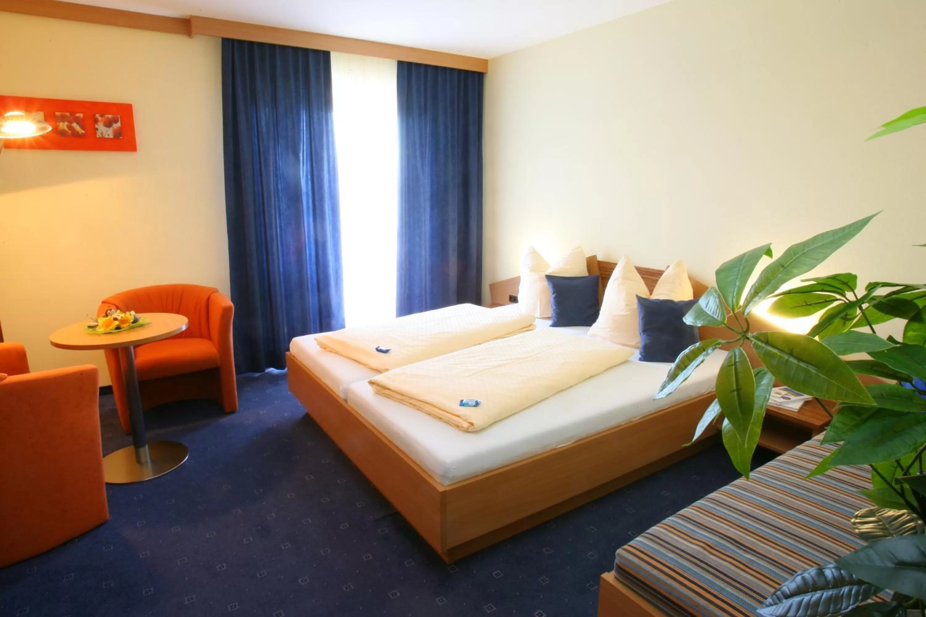 Photo of the whole room, Bed in Hotel Garni Oasis Loipersdorf
