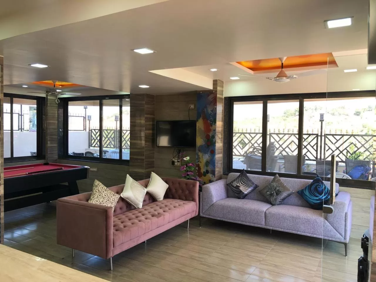 Lobby or reception, Seating Area in Pooja Villa Suites-Rooms and Pool, Igatpuri