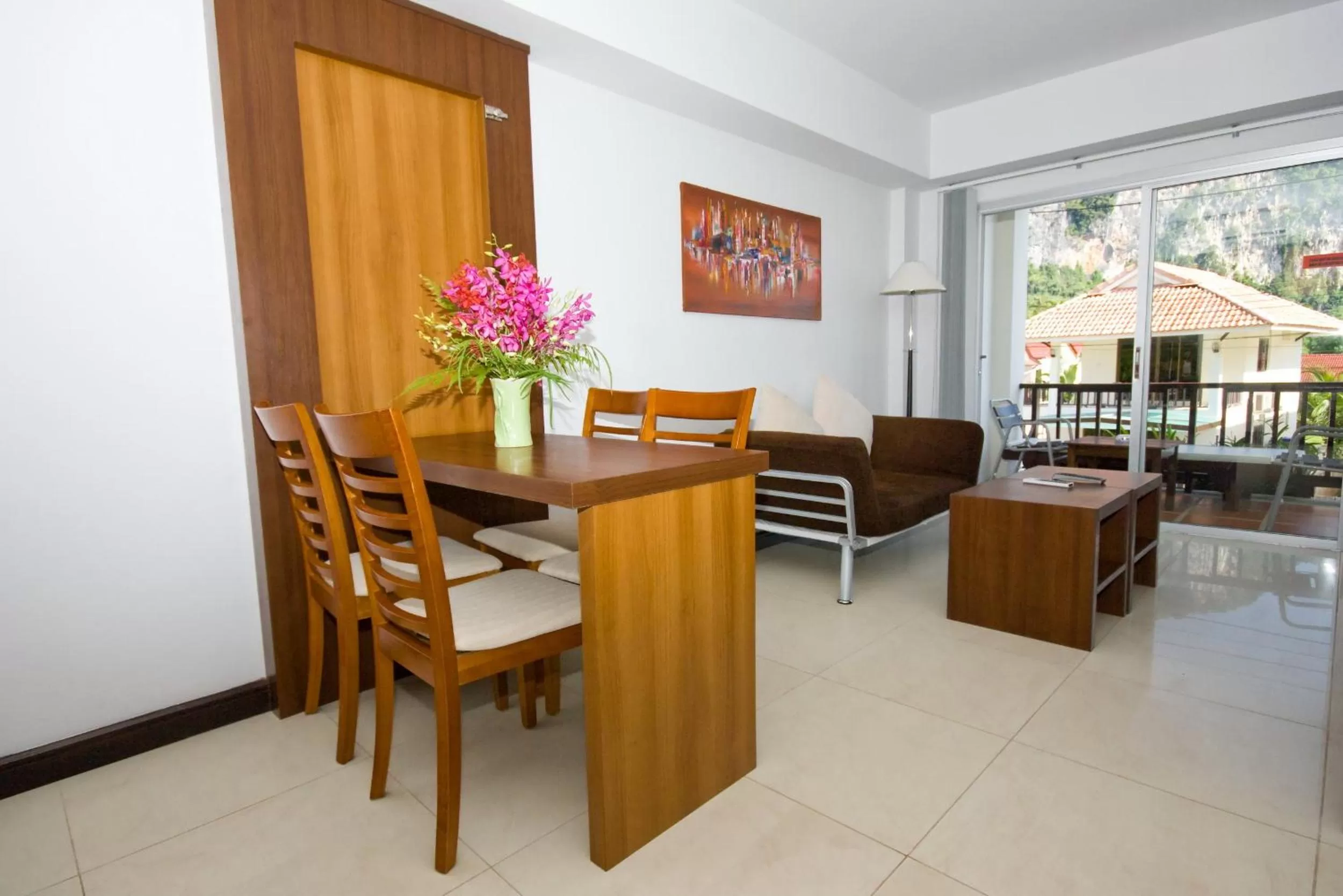 Dining area in Krabi Apartment Hotel