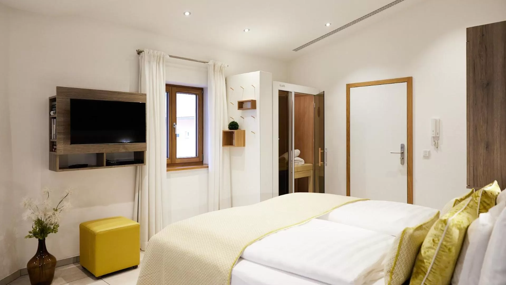 Sauna, Bed in Passau - Suites