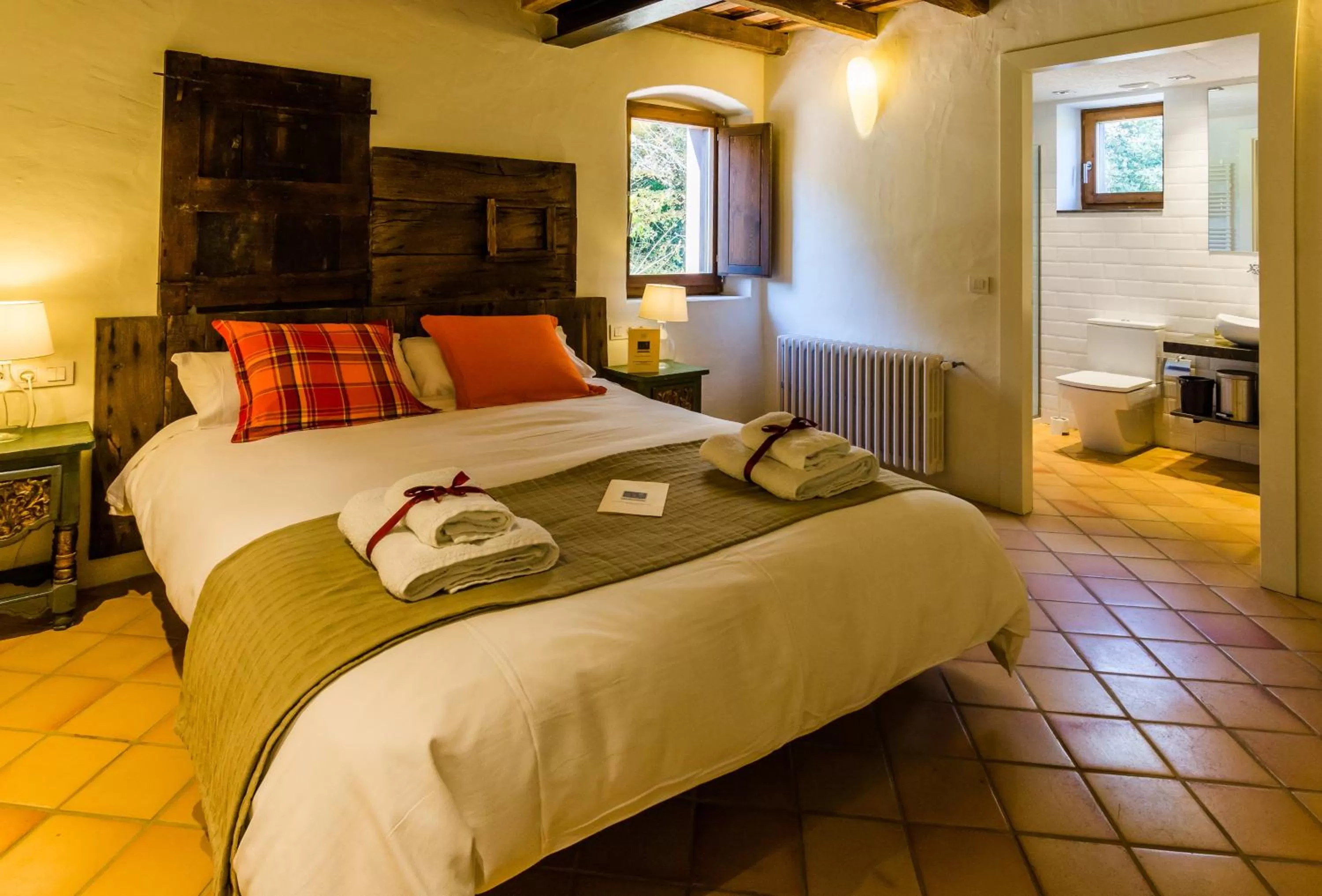 Bedroom, Bed in B&B La Rectoria de Sant Miquel de Pineda