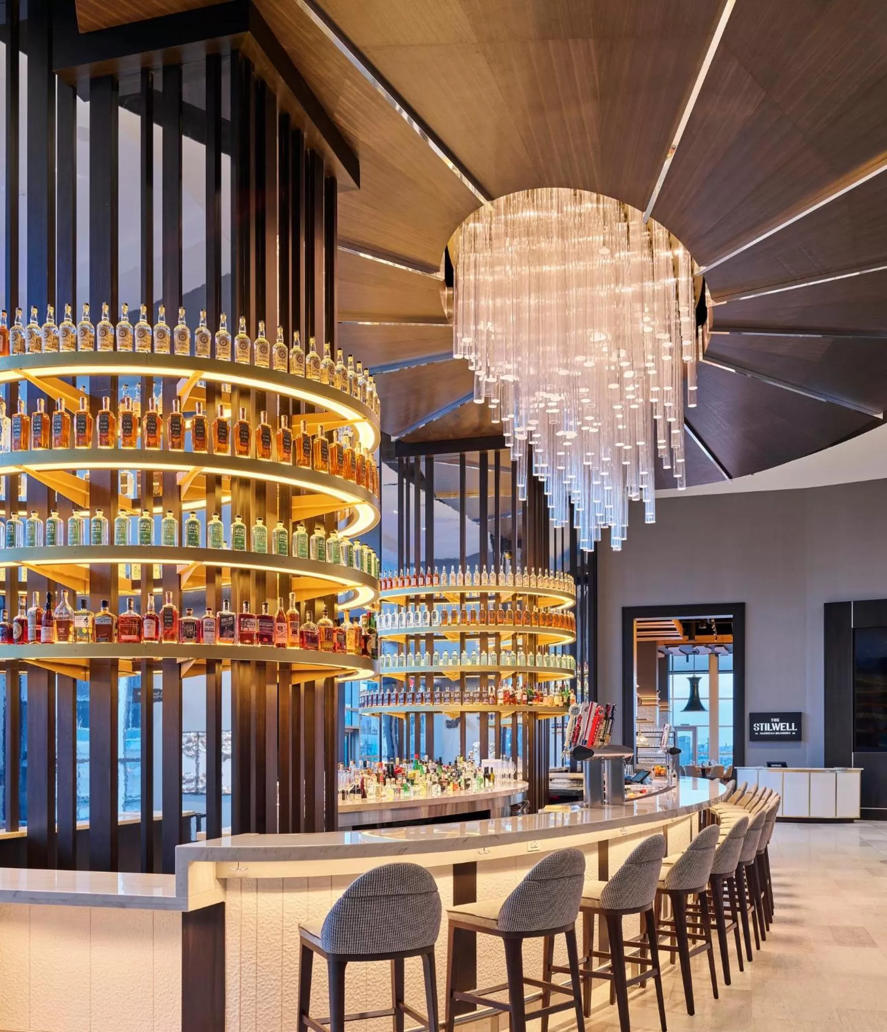 Lounge or bar in Loews Kansas City