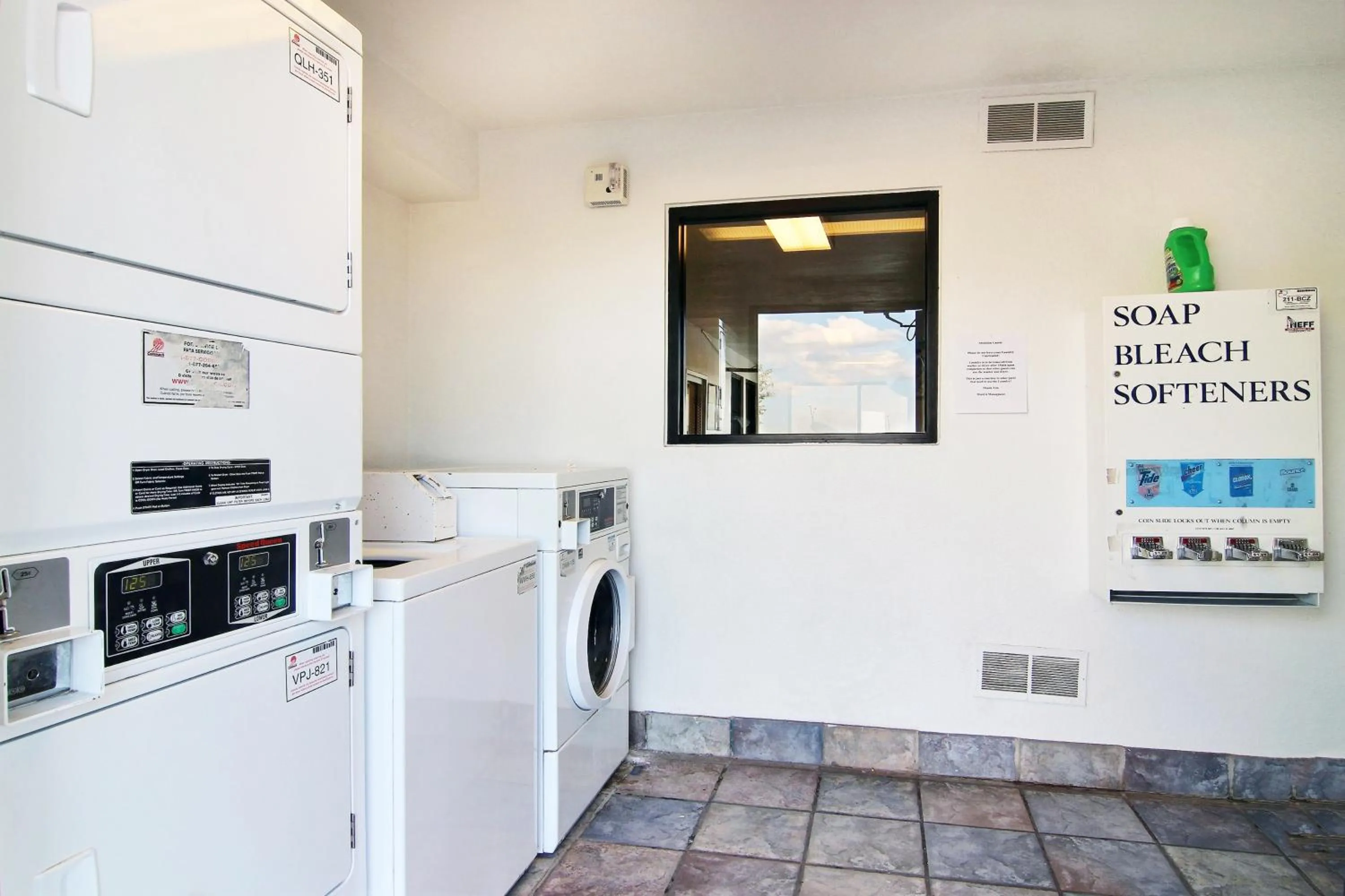Area and facilities in Motel 6-Lubbock, TX