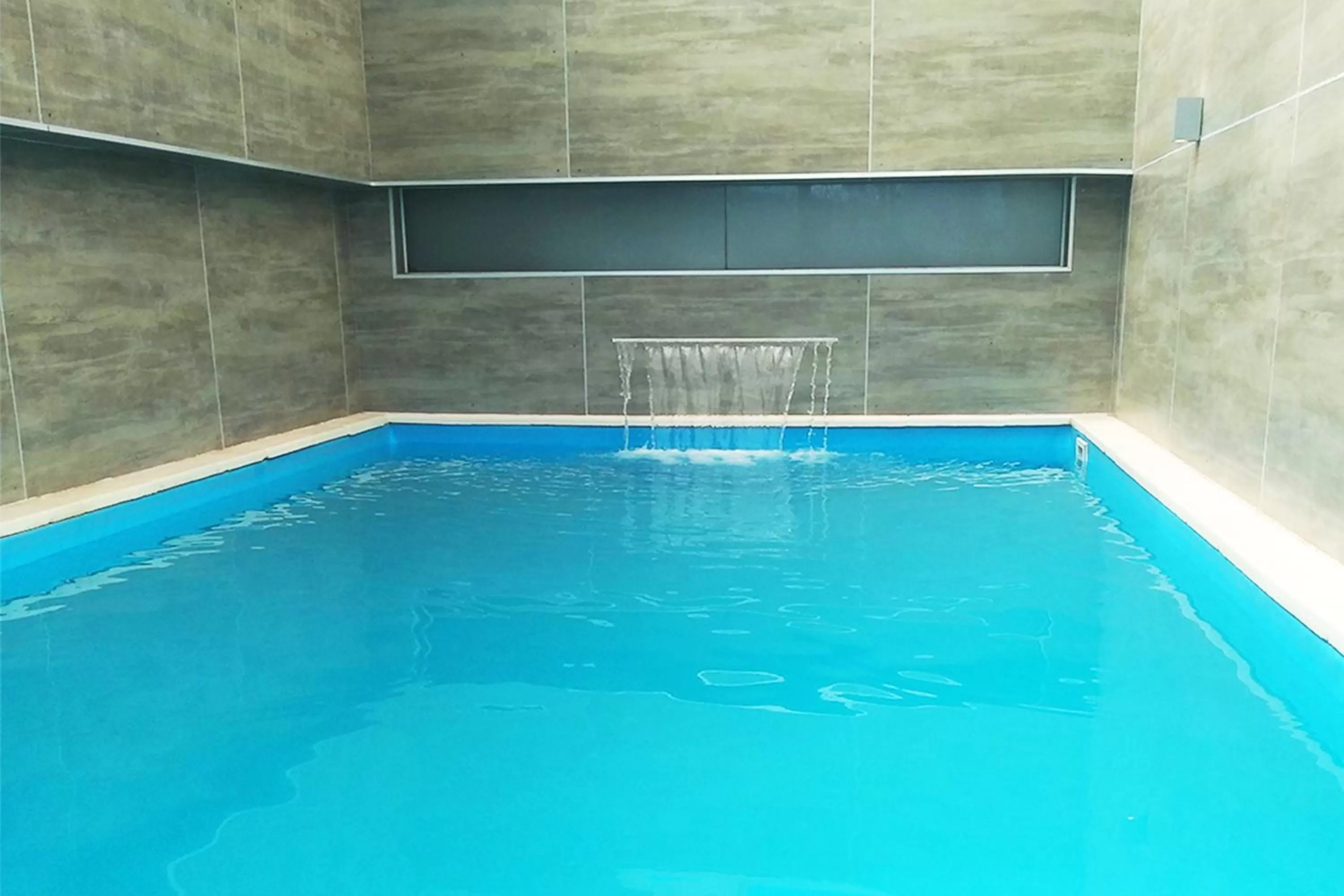 Swimming Pool in Quorum Córdoba Hotel, Resort Urbano