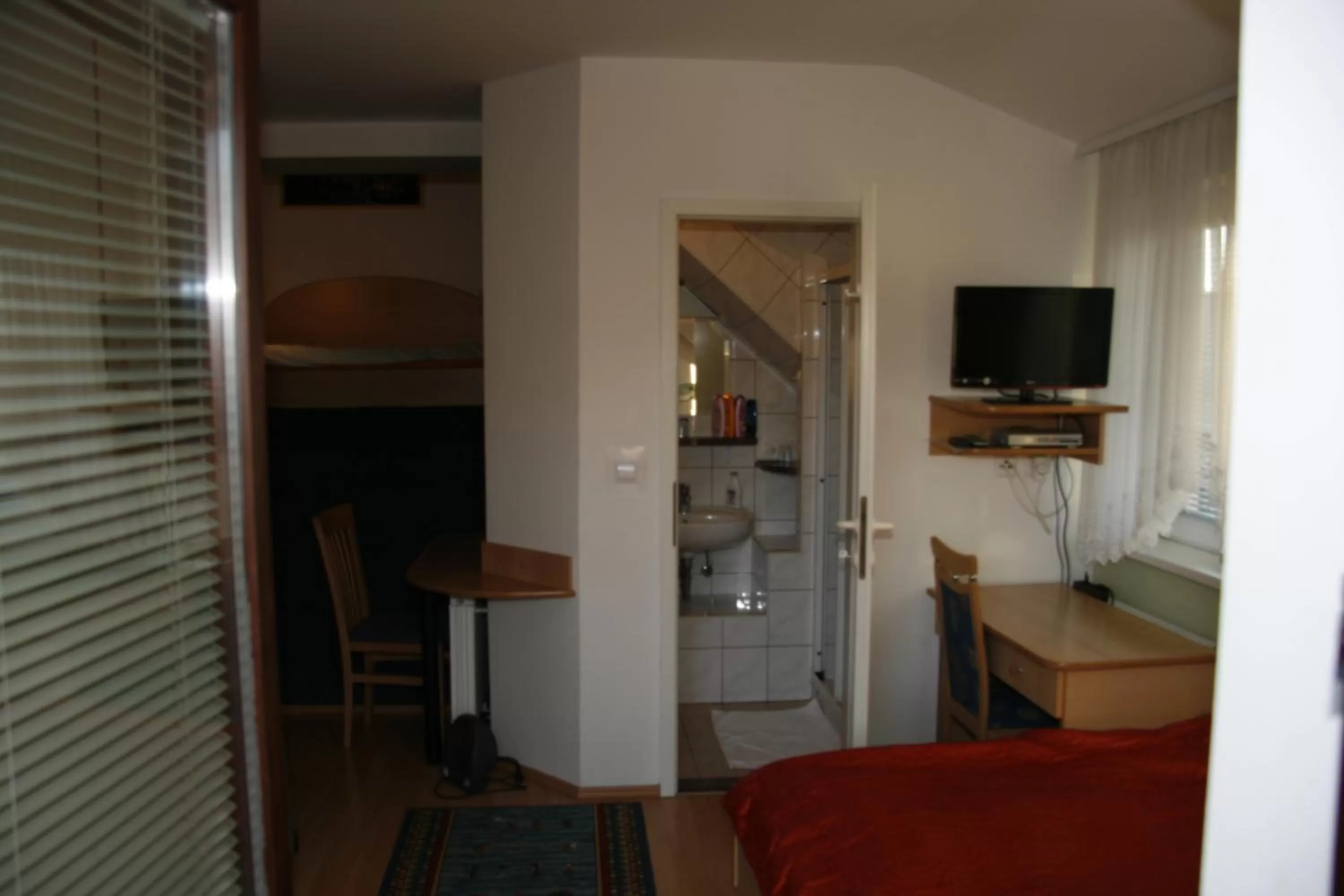 Photo of the whole room in Rooms & Apartments Jana