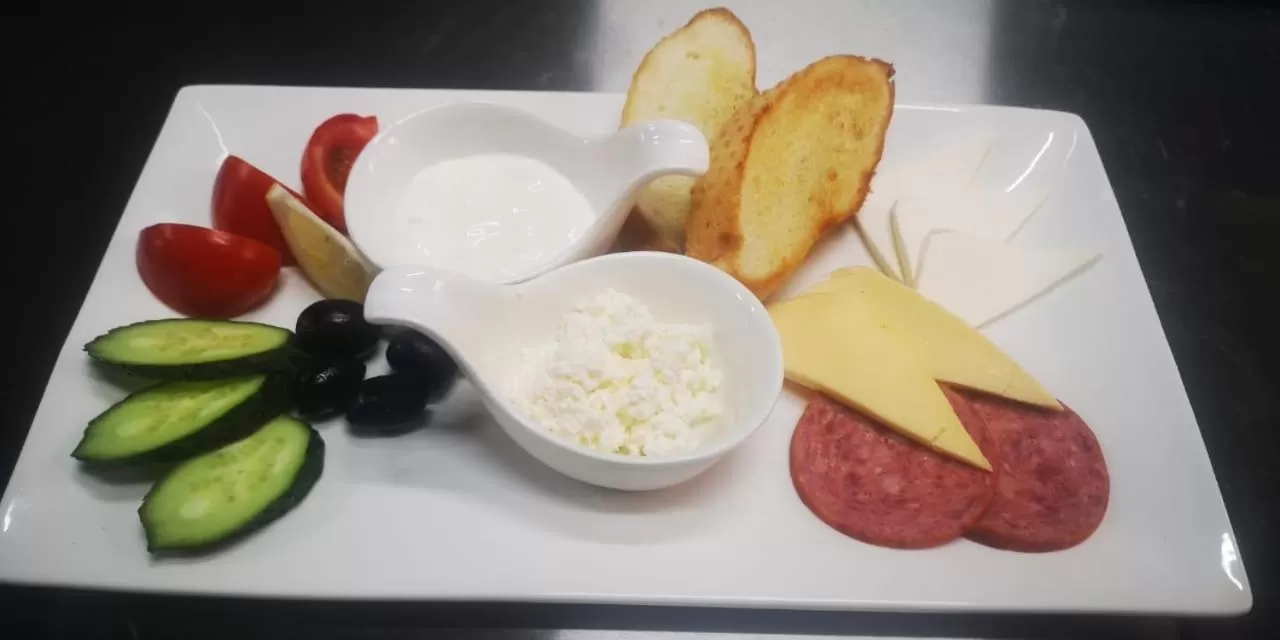 Food in MirOtel Hotel