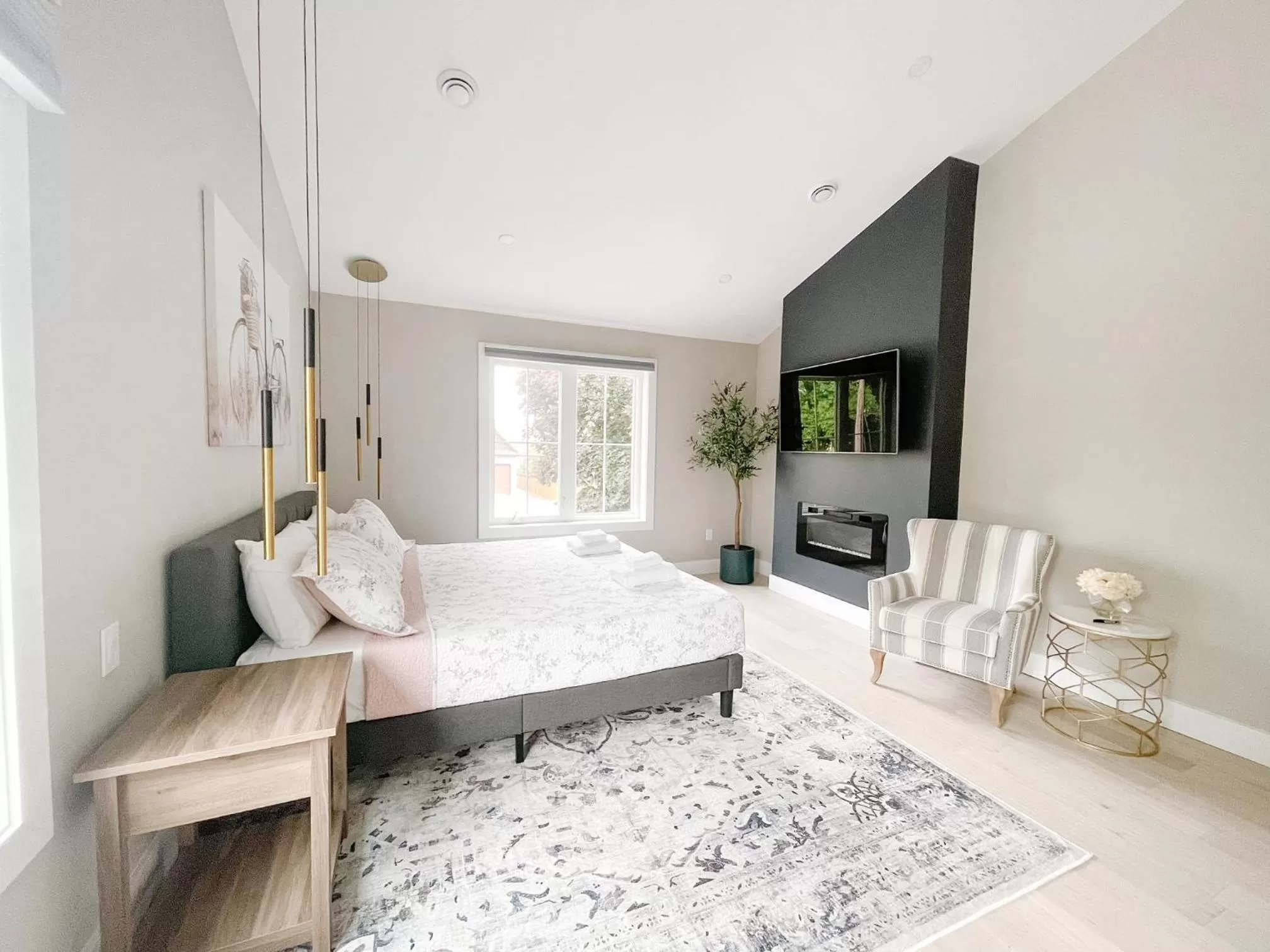 Bedroom, Bed in Inn On King Bed & Breakfast