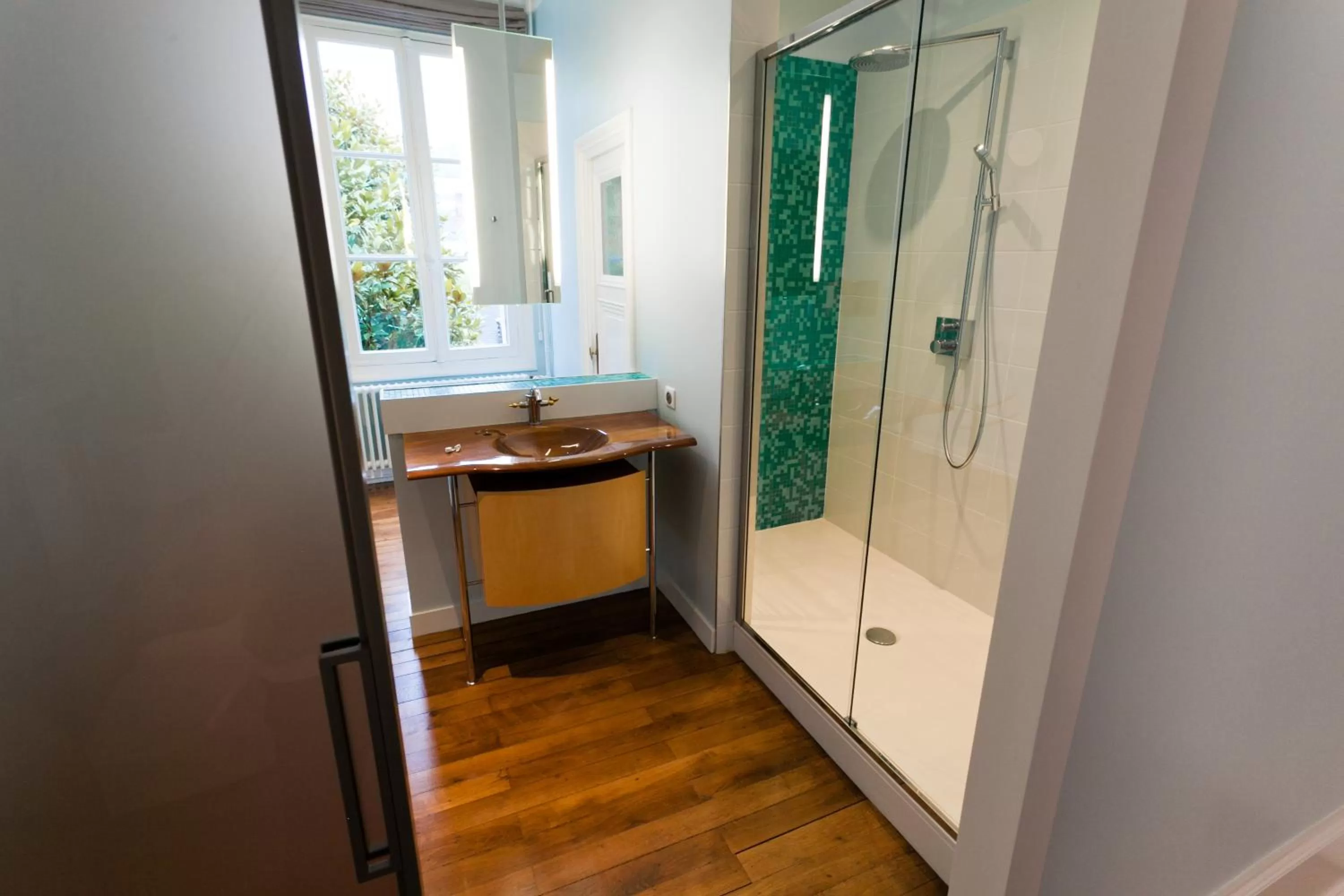 Superior Double or Twin Room with Street View - single occupancy in La Maison Jules