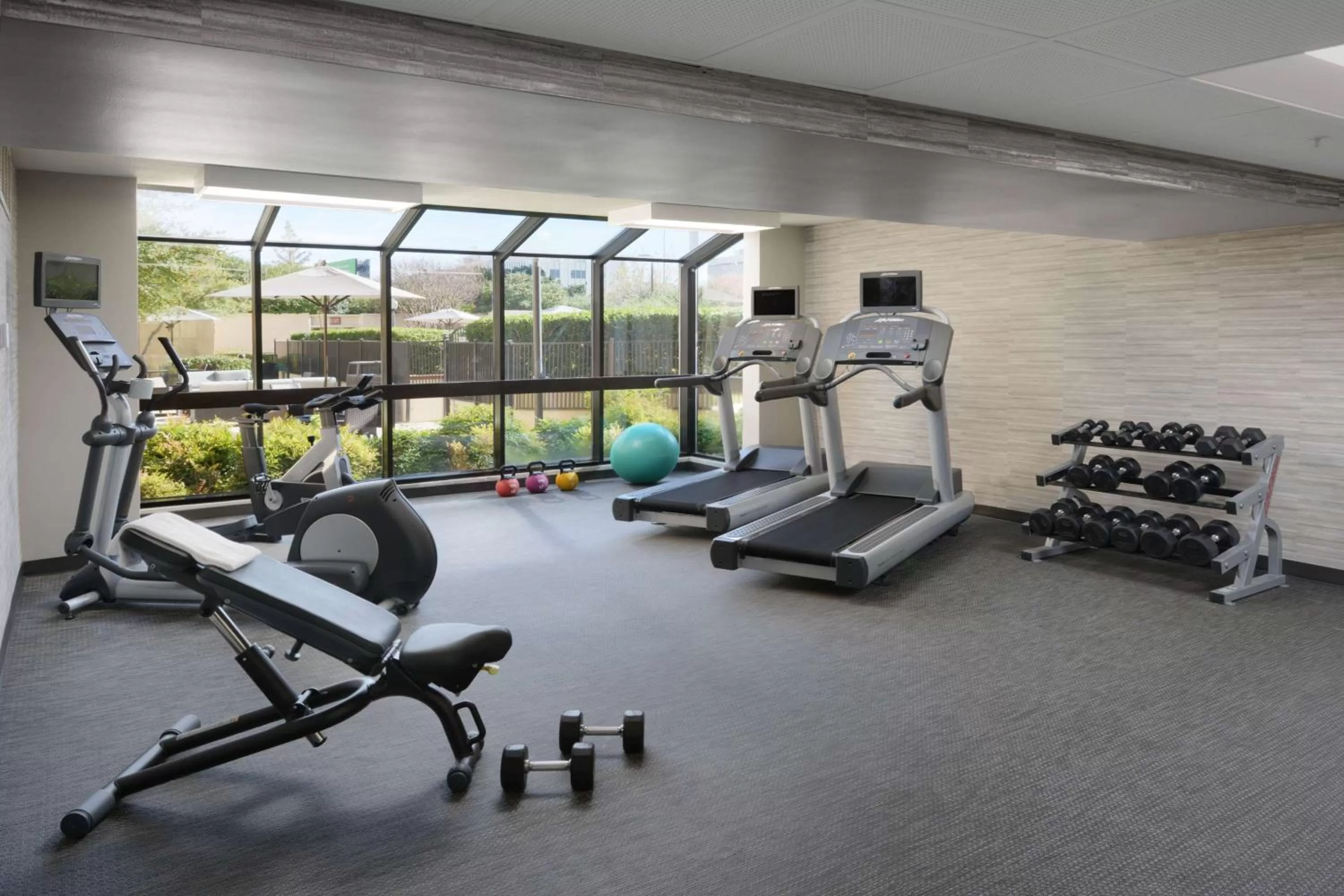 Spa and wellness centre/facilities in Sonesta Select Dallas Central Expressway