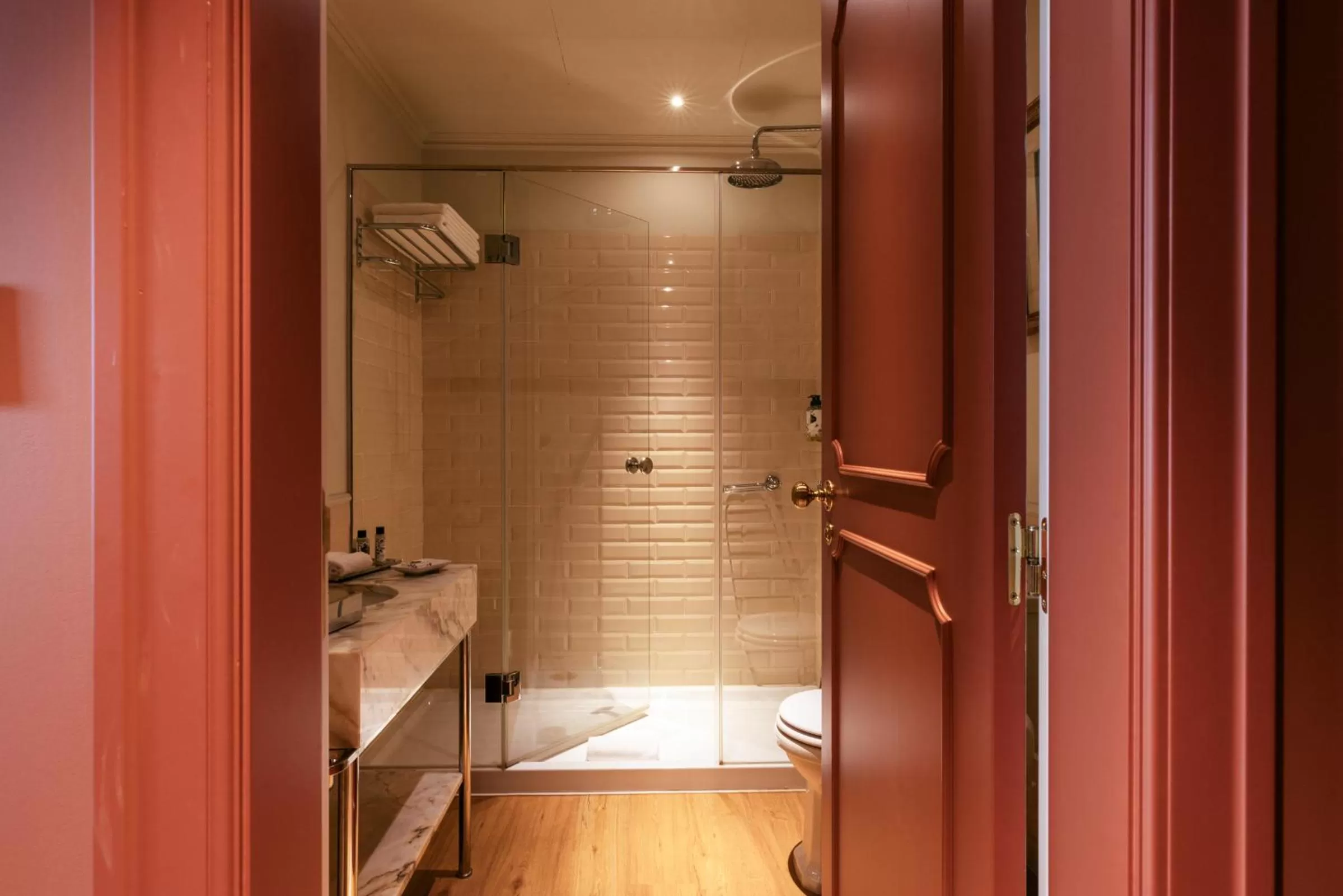 Bathroom in Hospes Infante Sagres Porto - Small Luxury Hotels Of The World