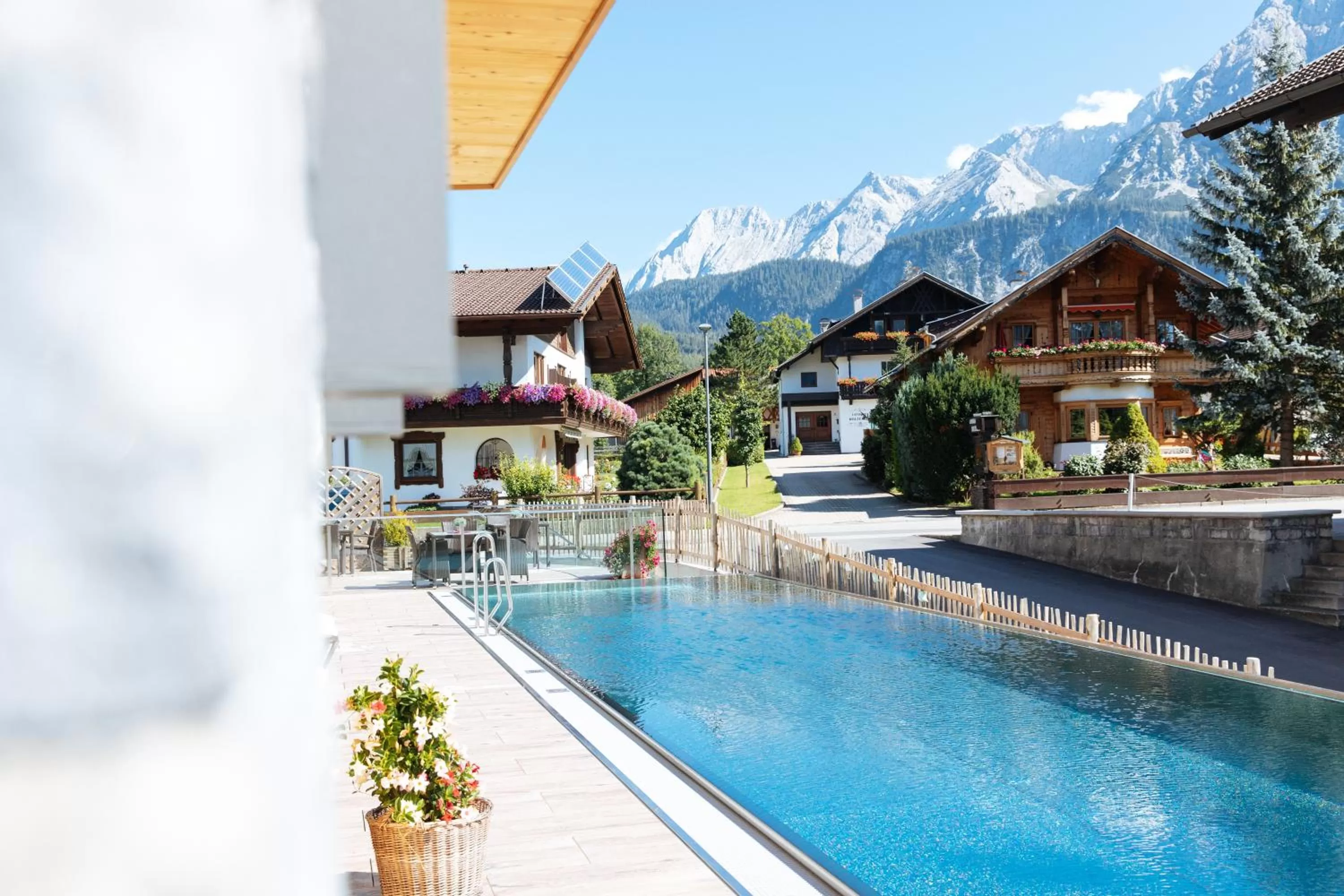 Pool view in Hotel Sonnenspitze