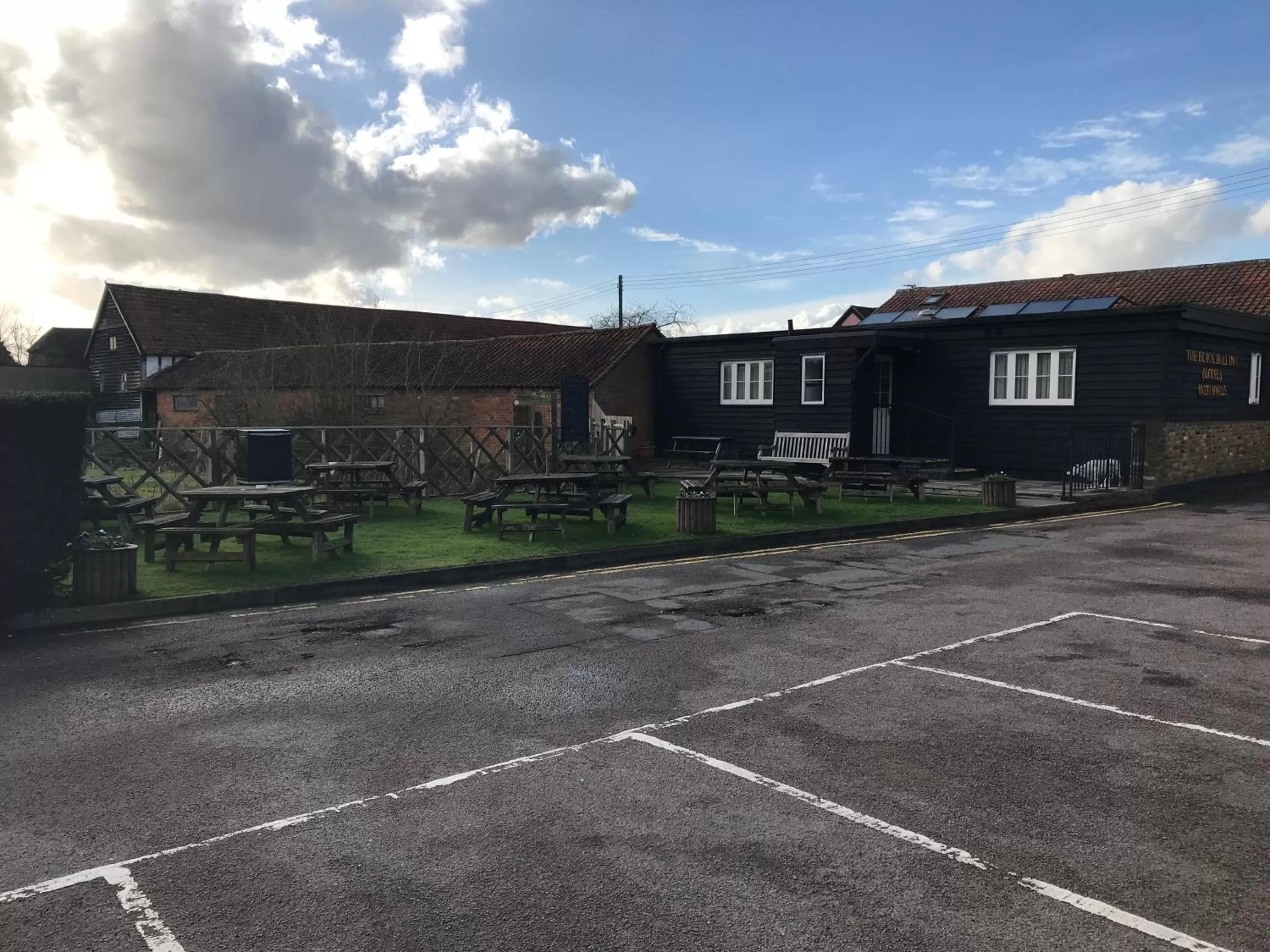 Garden, Property Building in The Black Bull Inn