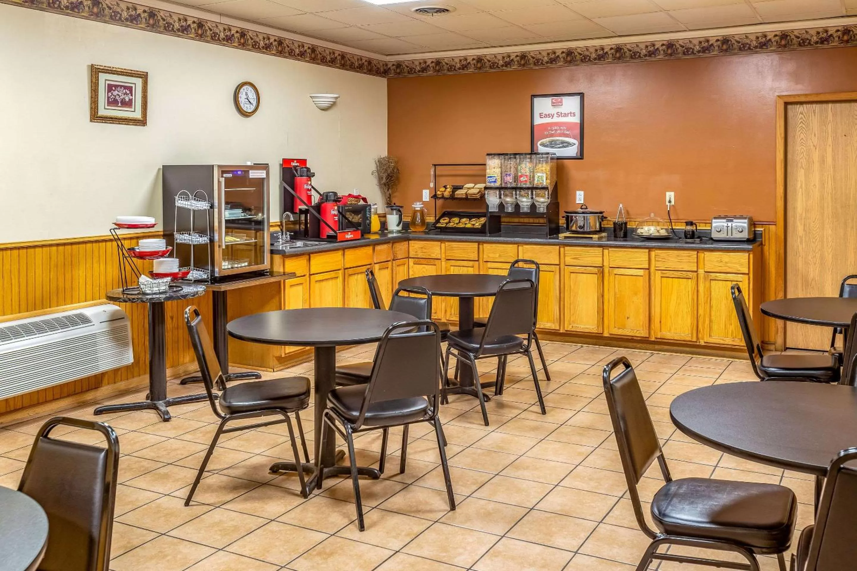 Restaurant/places to eat in Econo Lodge Inn & Suites Newton