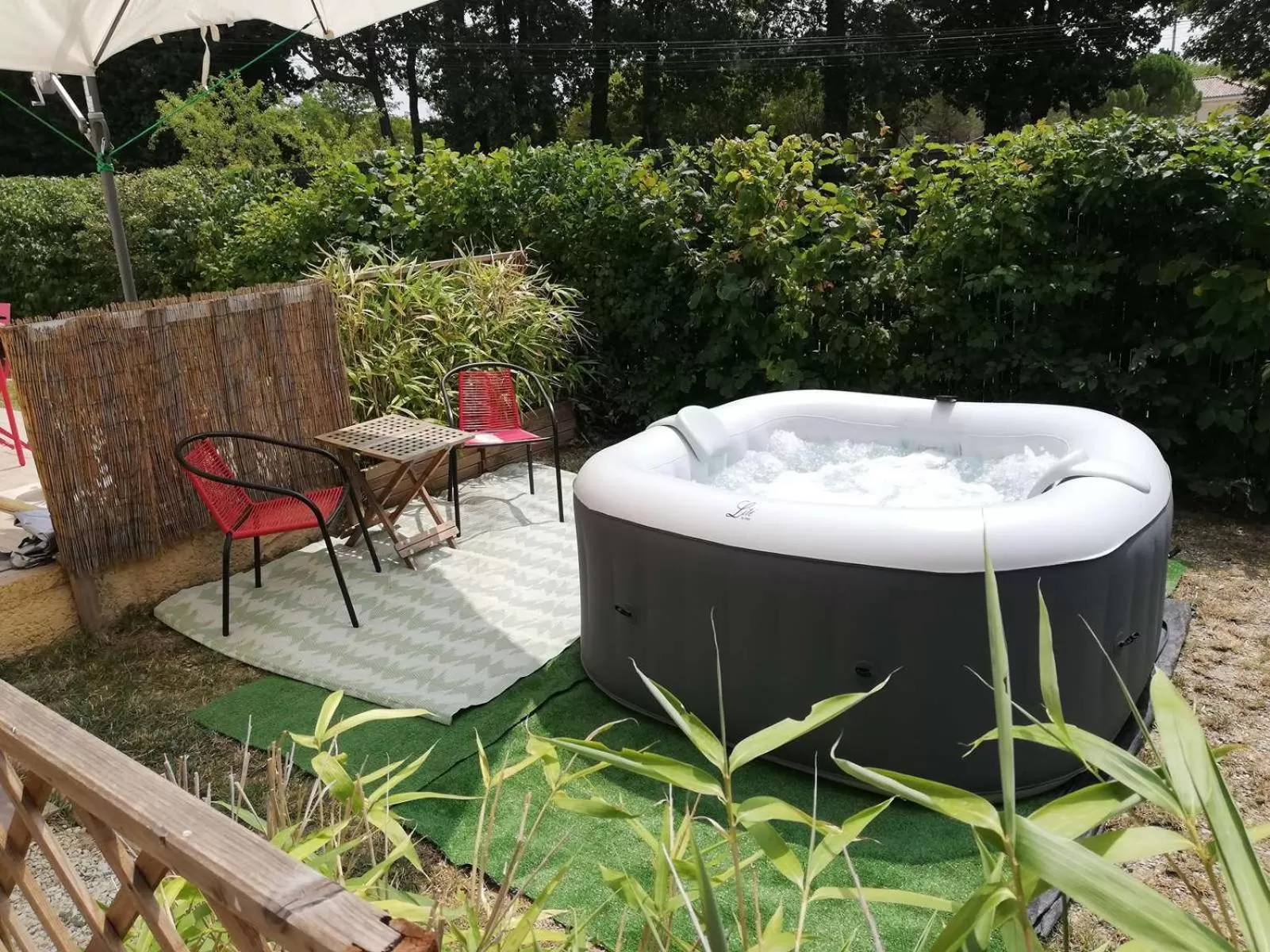 Spa and wellness centre/facilities in Chambre d'hôtes en provence avec Jacuzzi