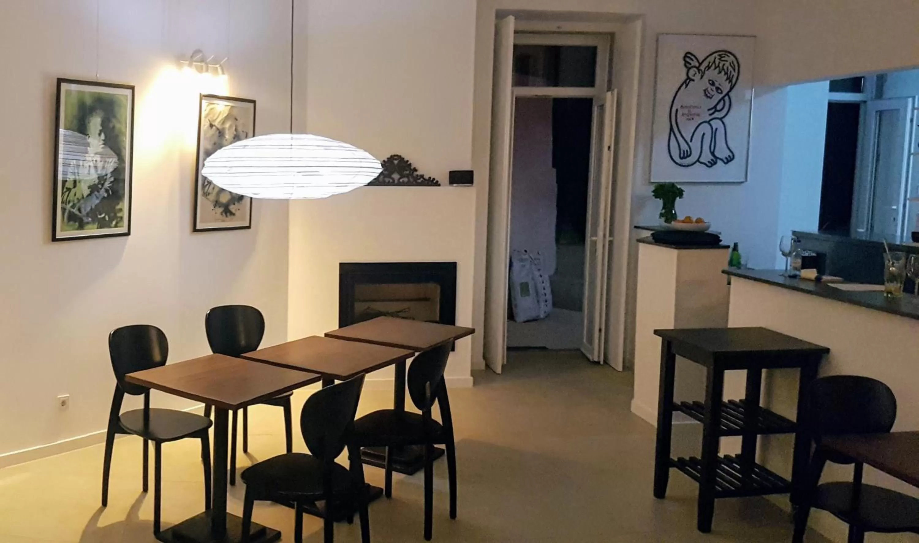 Restaurant/places to eat, Dining Area in Tings Lisbon