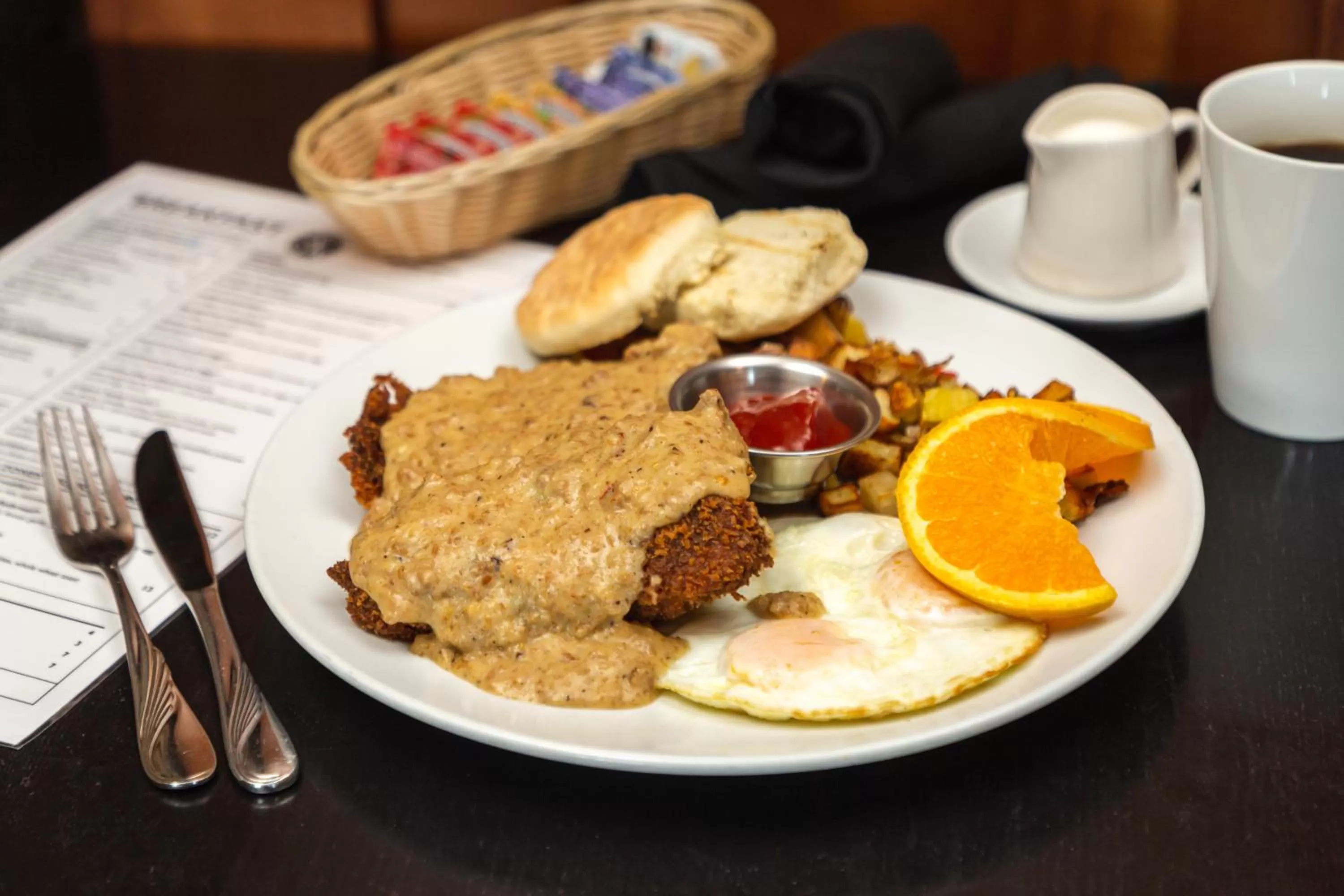 American breakfast in Running Y Ranch Golf & Spa Resort