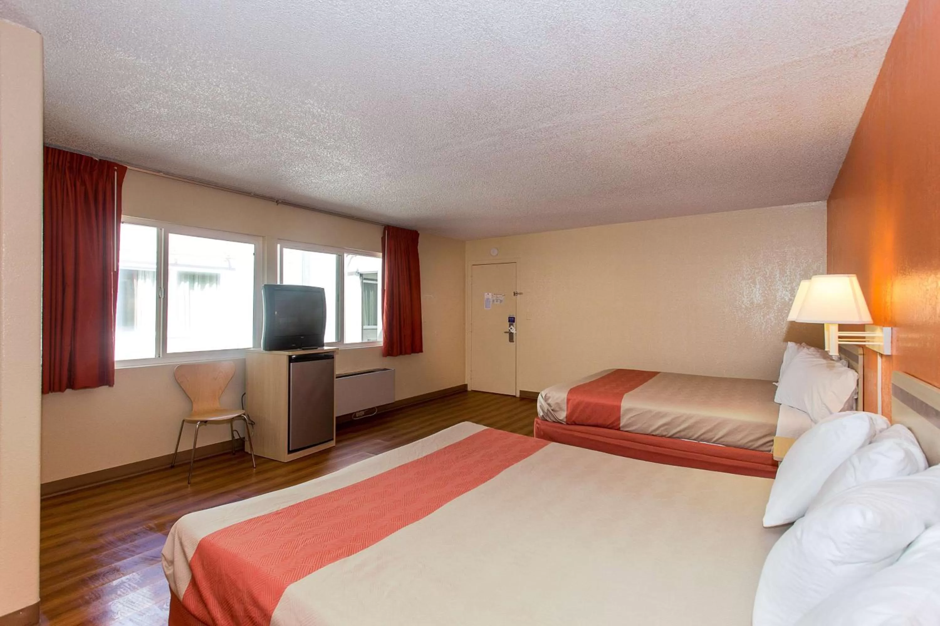 TV and multimedia, Bed in Cathedral Hill Hotel