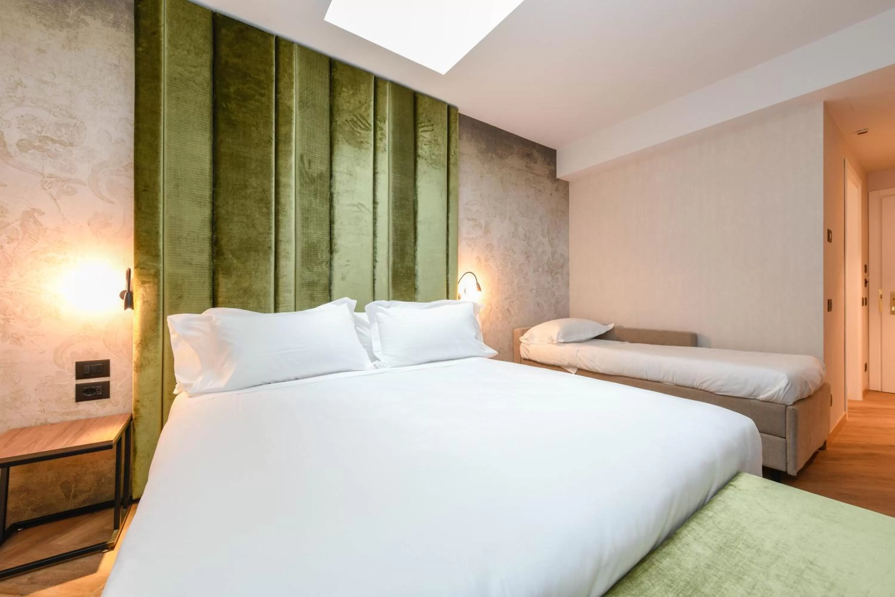 Photo of the whole room, Bed in Palazzo Santo Spirito