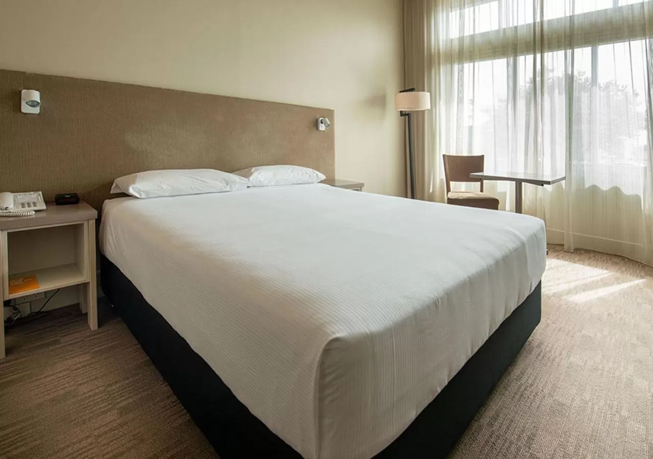 Bed in Sudima Hotel Christchurch Airport