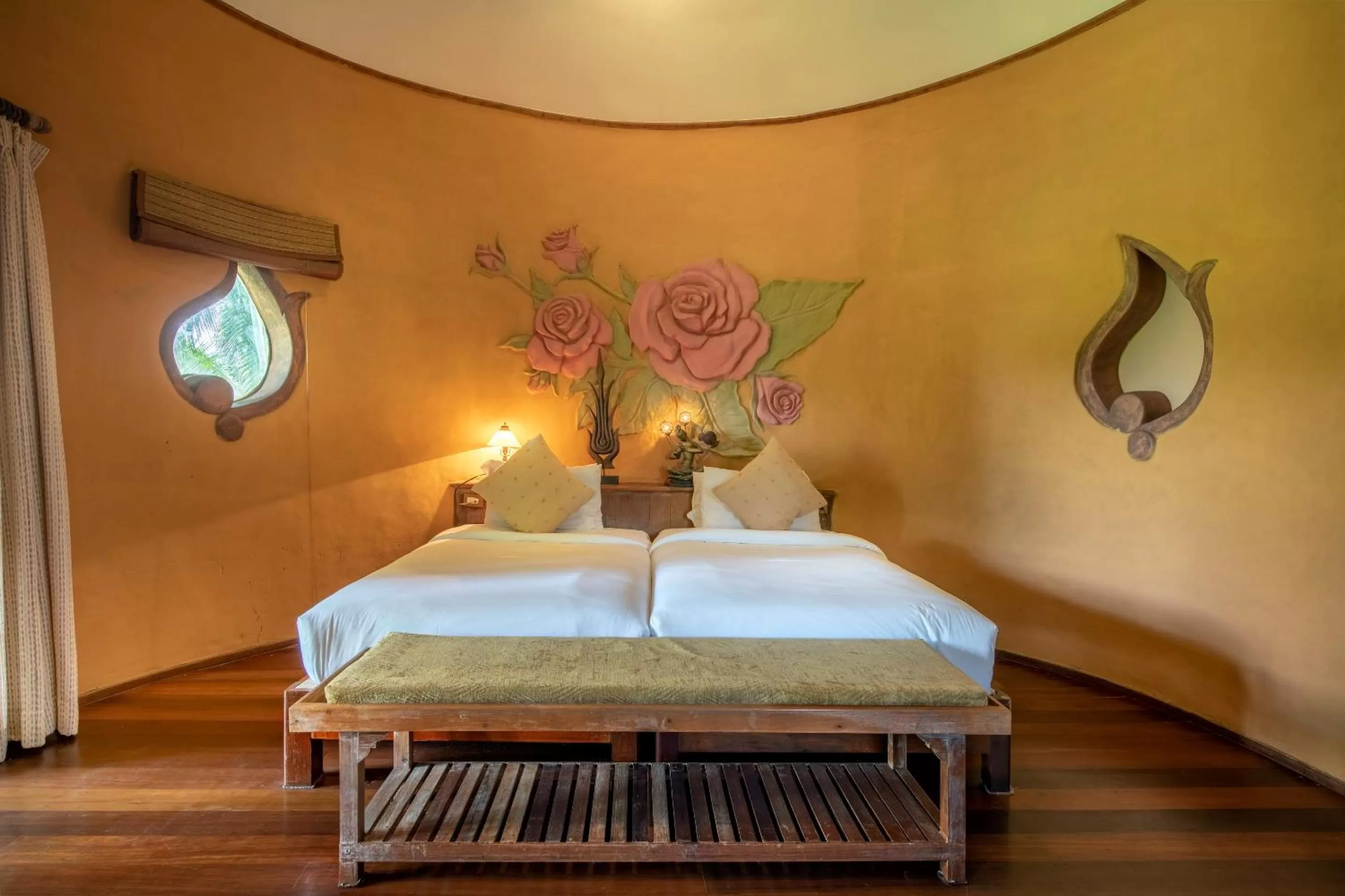 Bedroom, Bed in Vana Varin Resort