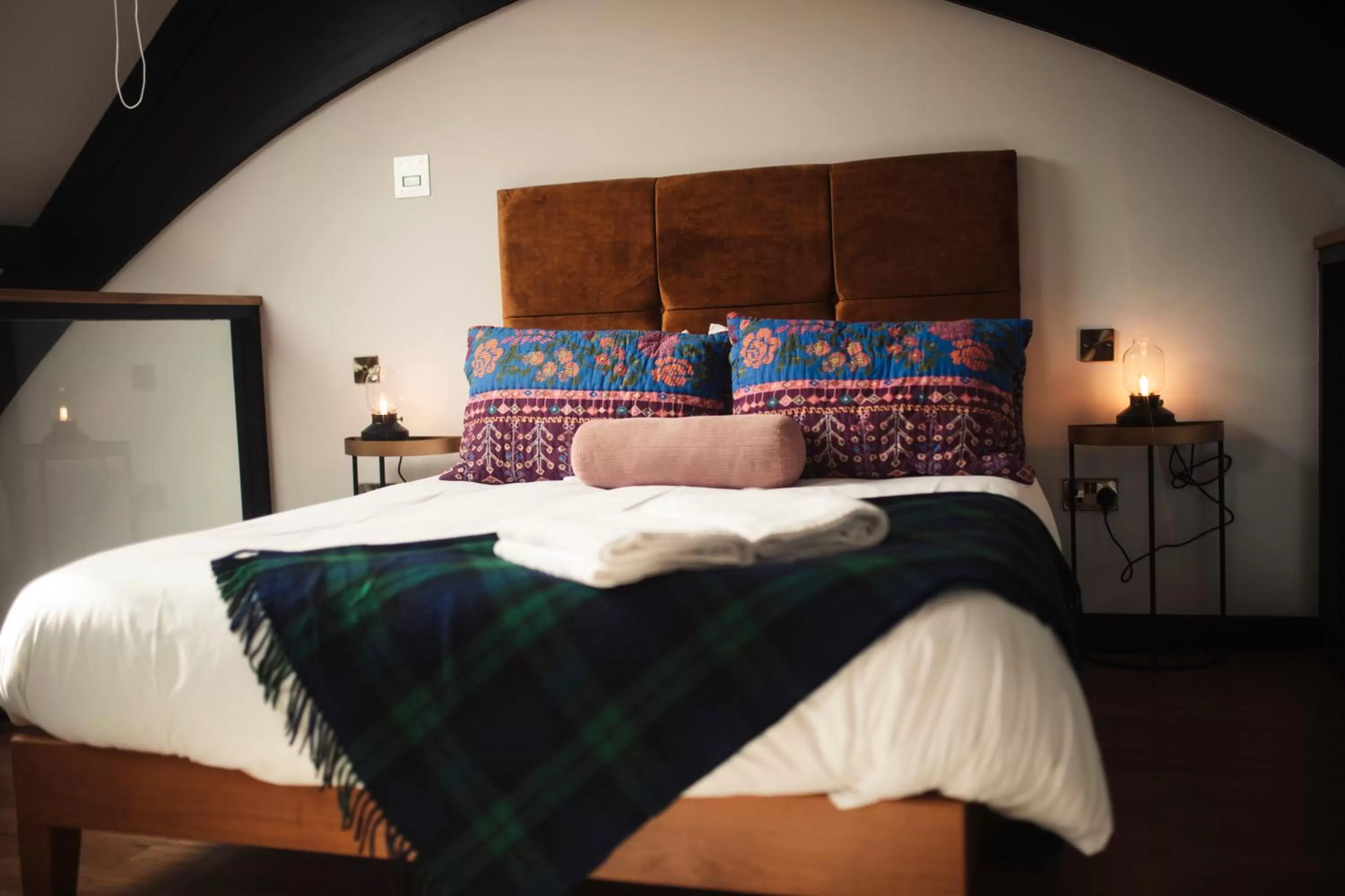 Bed in Slateford House 1770 Luxury Aparthotel by The House of Danu