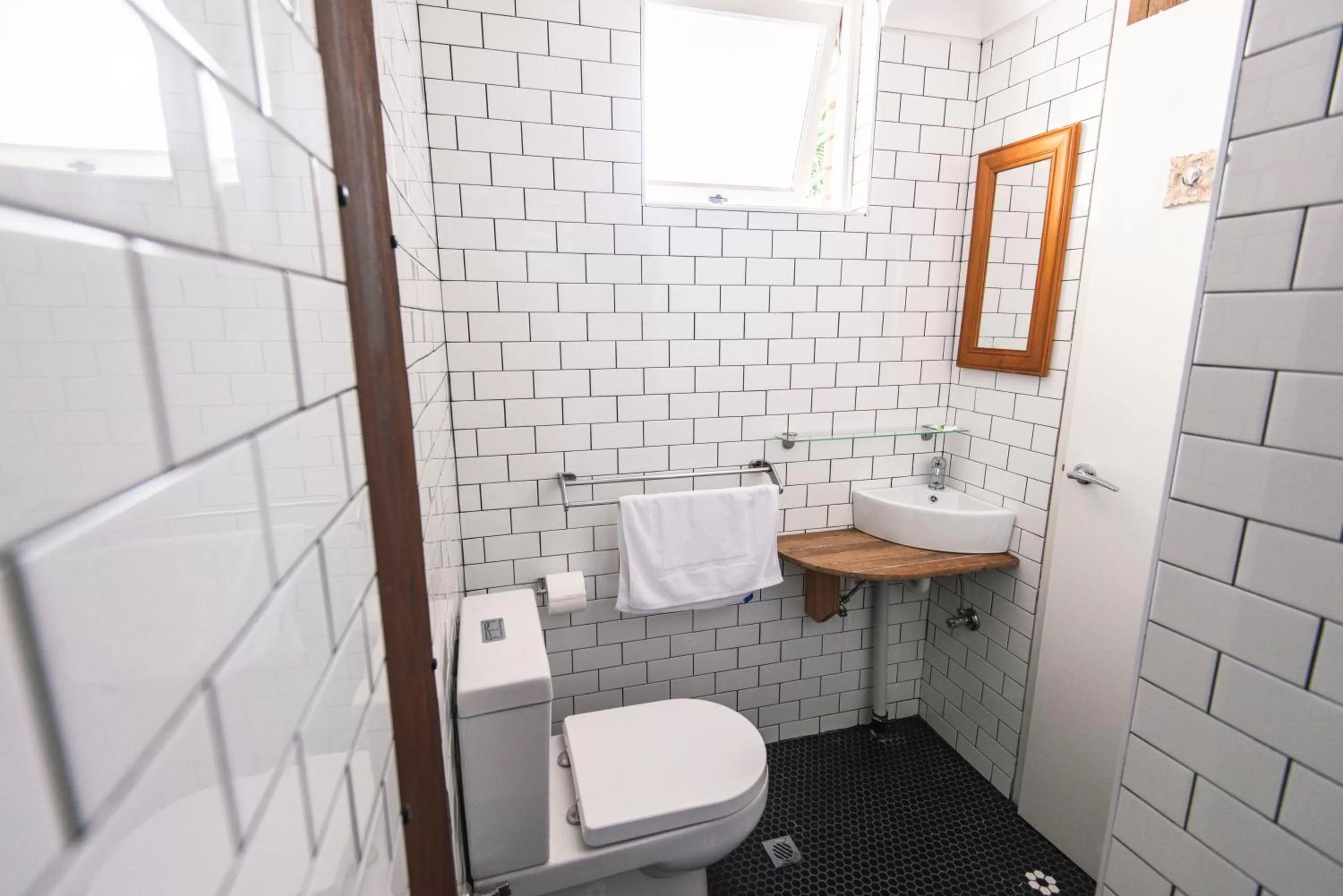 Manly Waves Studios & Apartments