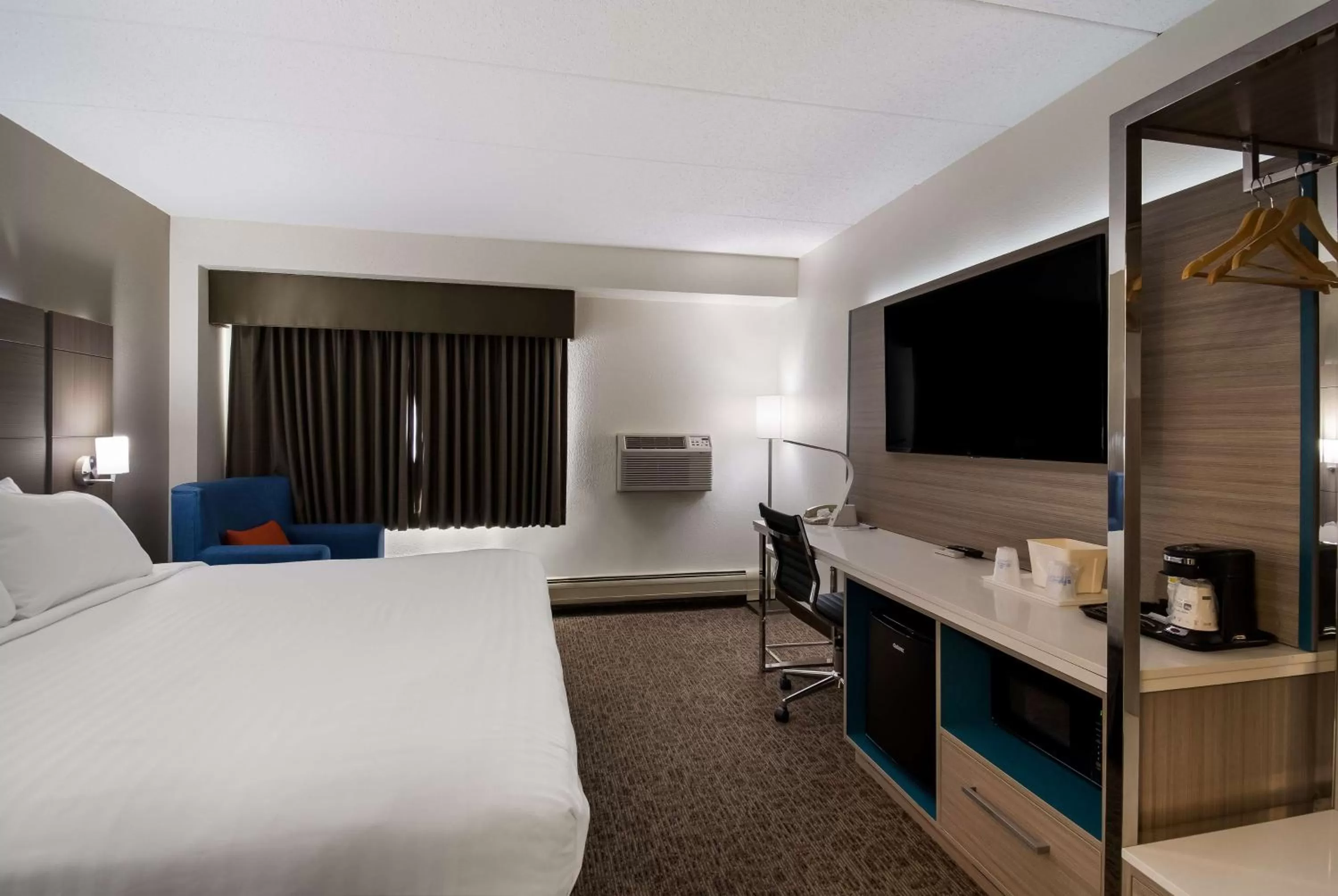 Bedroom, Bed in Best Western Bemidji