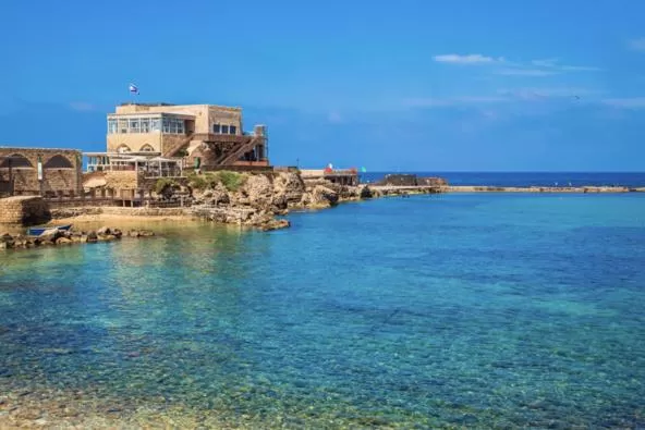 Nearby landmark in Danielle boutique suite