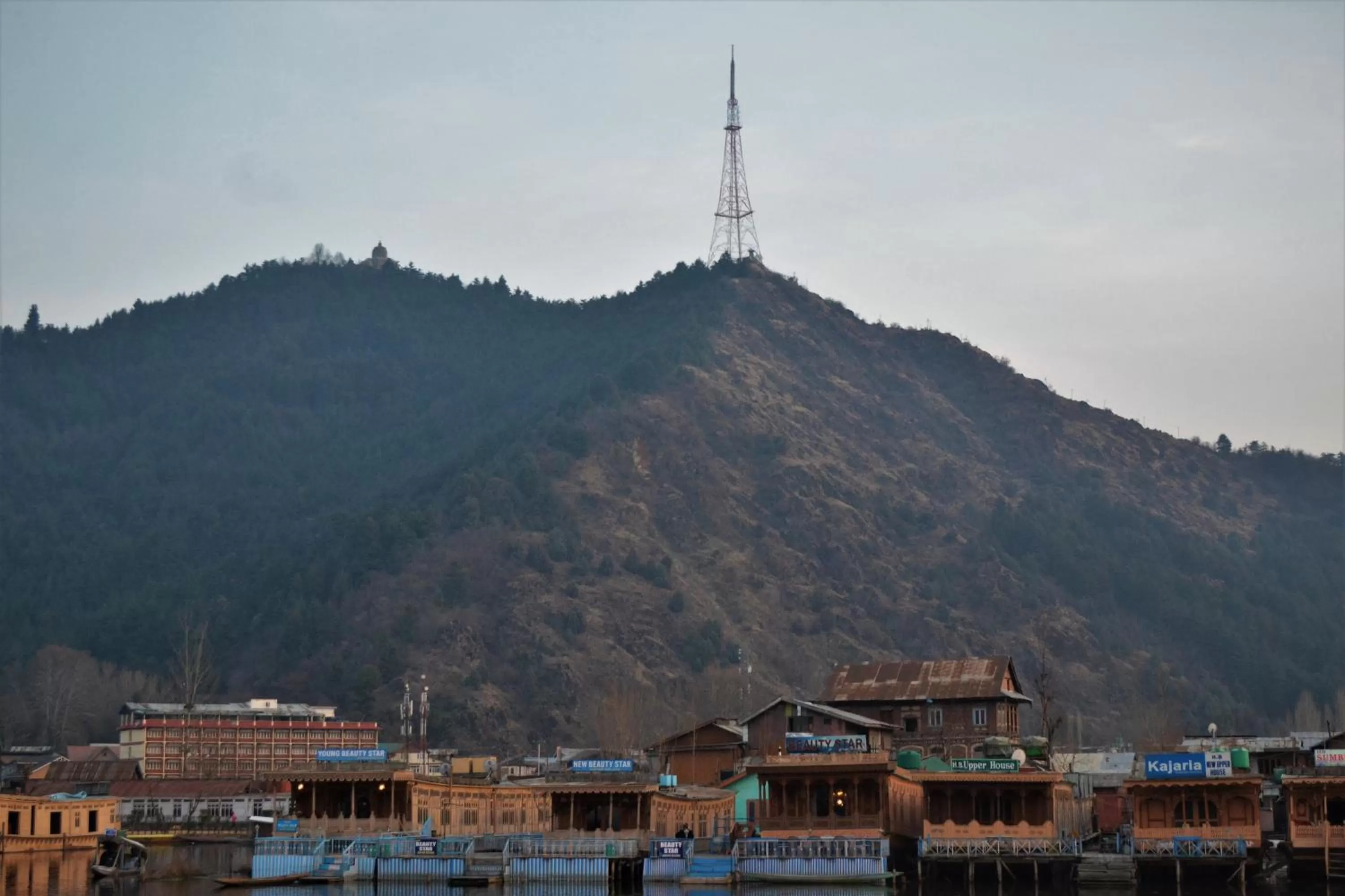View (from property/room), Mountain View in Nazneen Group Of Houseboats
