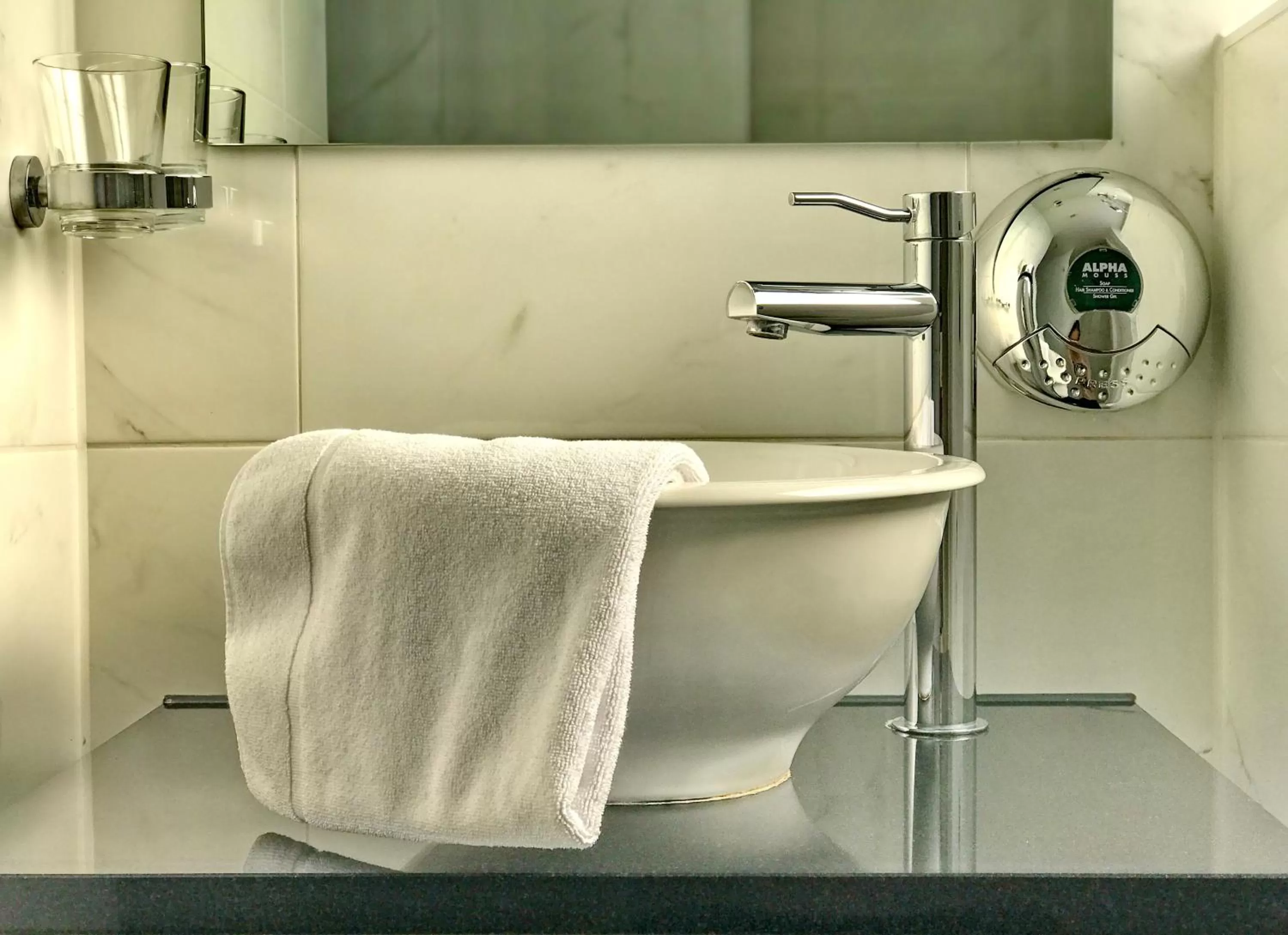 Bathroom in Hotel Parkview